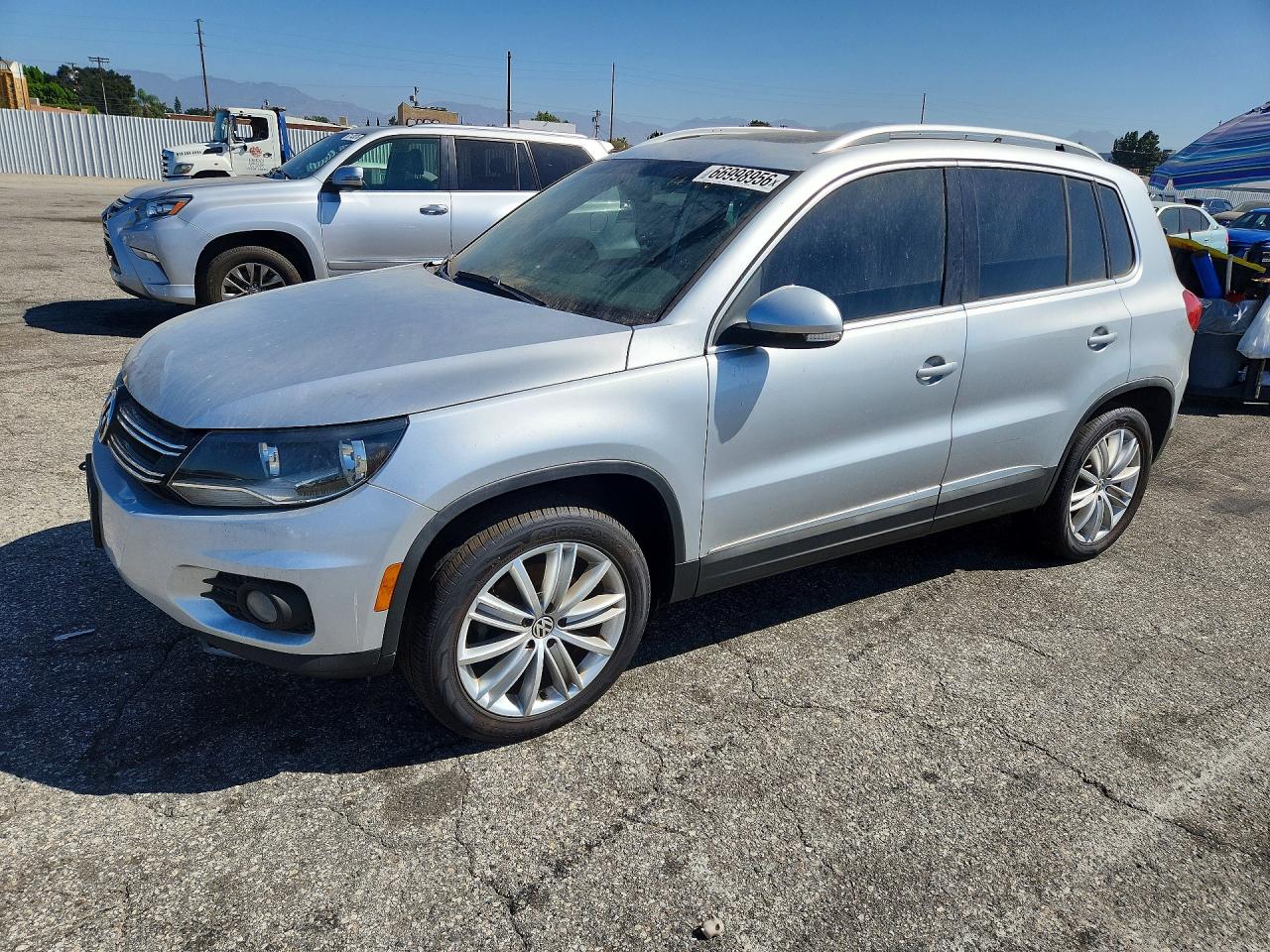 WVGAV7AX6CW528178