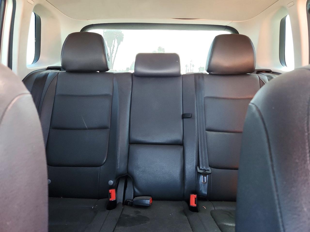 2012 Volkswagen Tiguan S Серебряный vin: WVGAV7AX6CW528178
