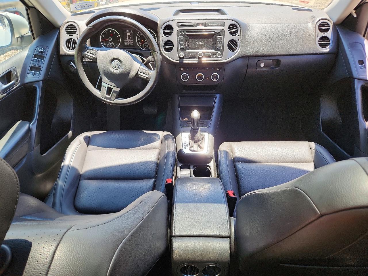 2013 Volkswagen Tiguan S Silver vin: WVGAV7AX6DW502438
