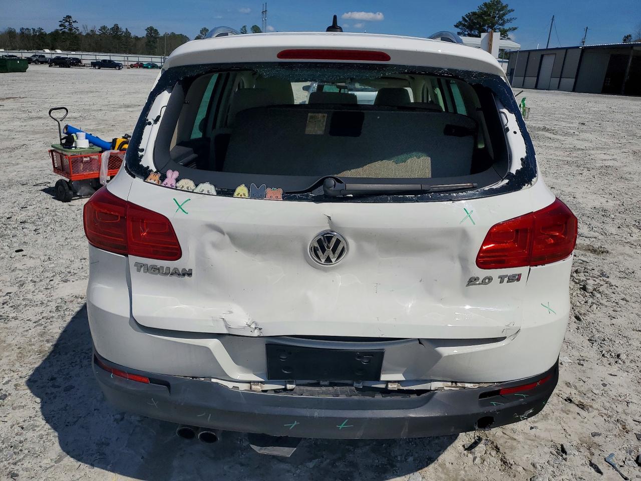 2013 Volkswagen Tiguan S Белый vin: WVGAV7AX6DW528926