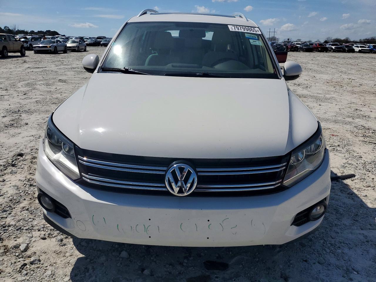 2013 Volkswagen Tiguan S Белый vin: WVGAV7AX6DW528926