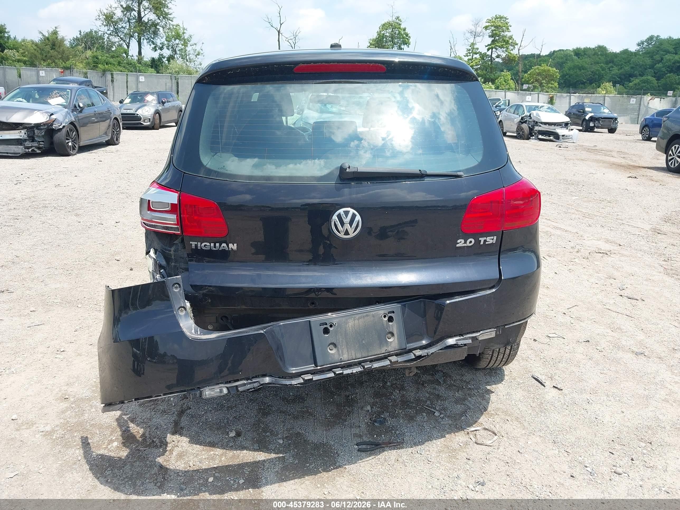 2013 Volkswagen Tiguan S Black vin: WVGAV7AX6DW539005
