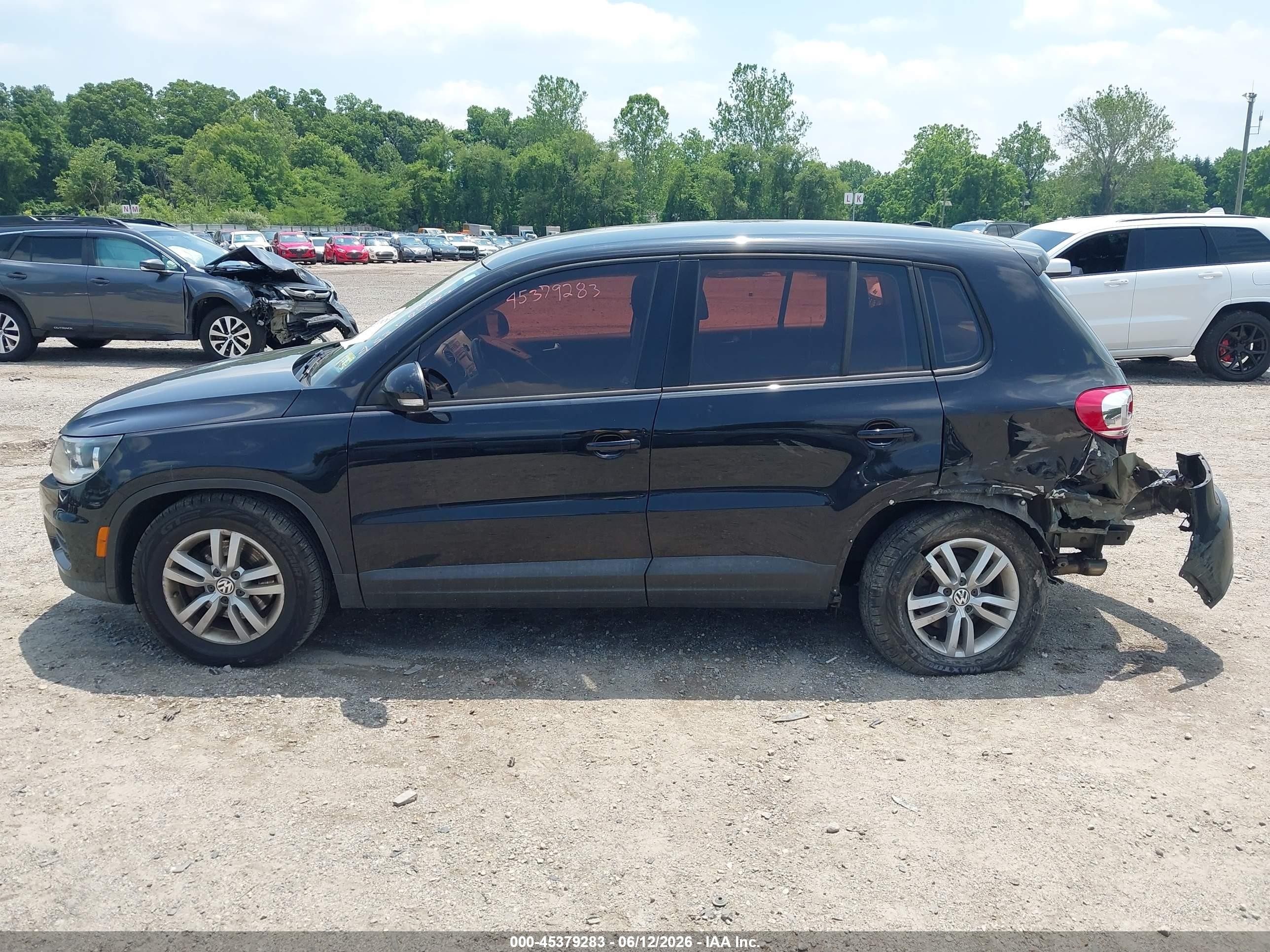 2013 Volkswagen Tiguan S Black vin: WVGAV7AX6DW539005