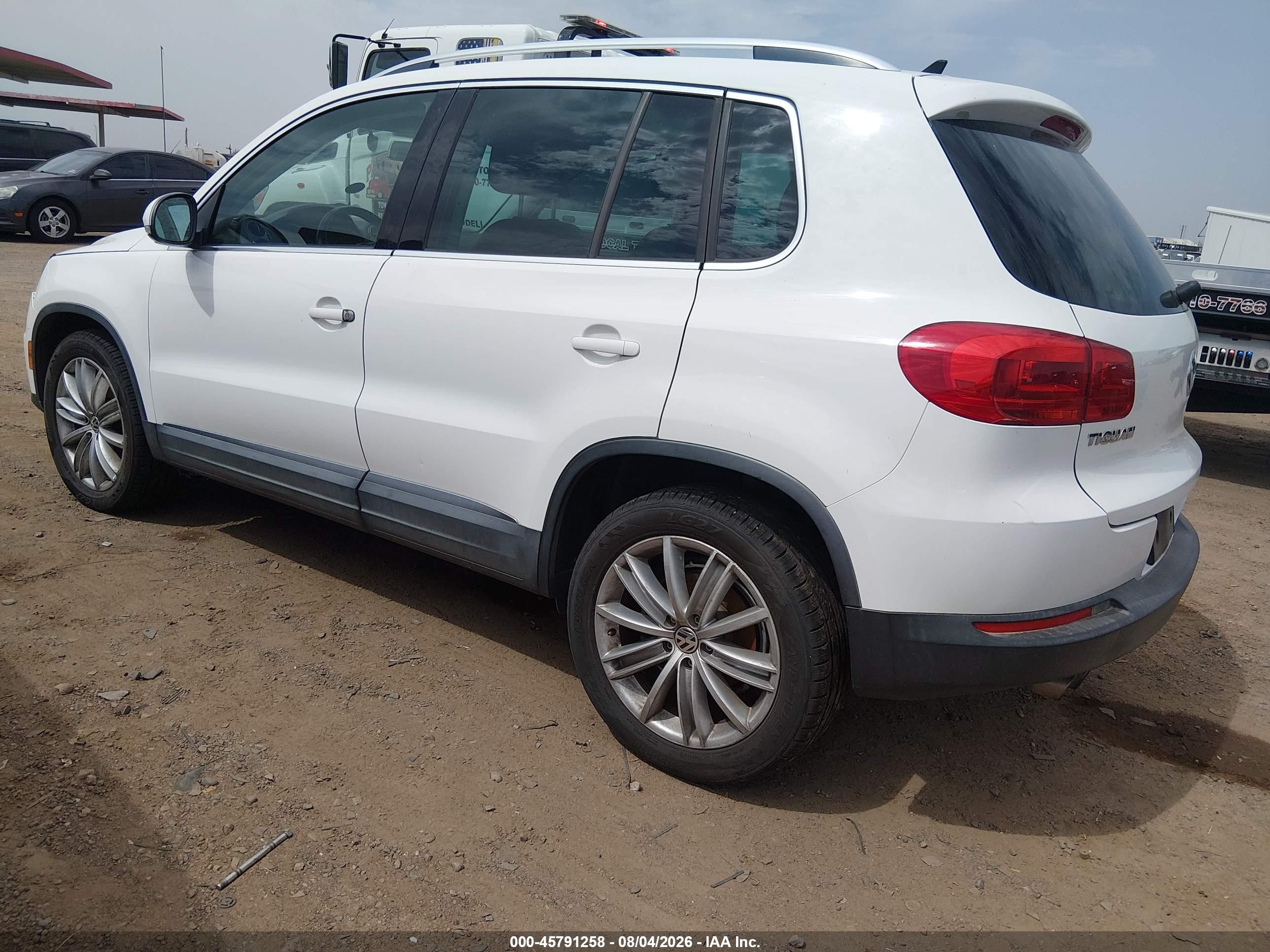 2013 Volkswagen Tiguan Se White vin: WVGAV7AX6DW551011