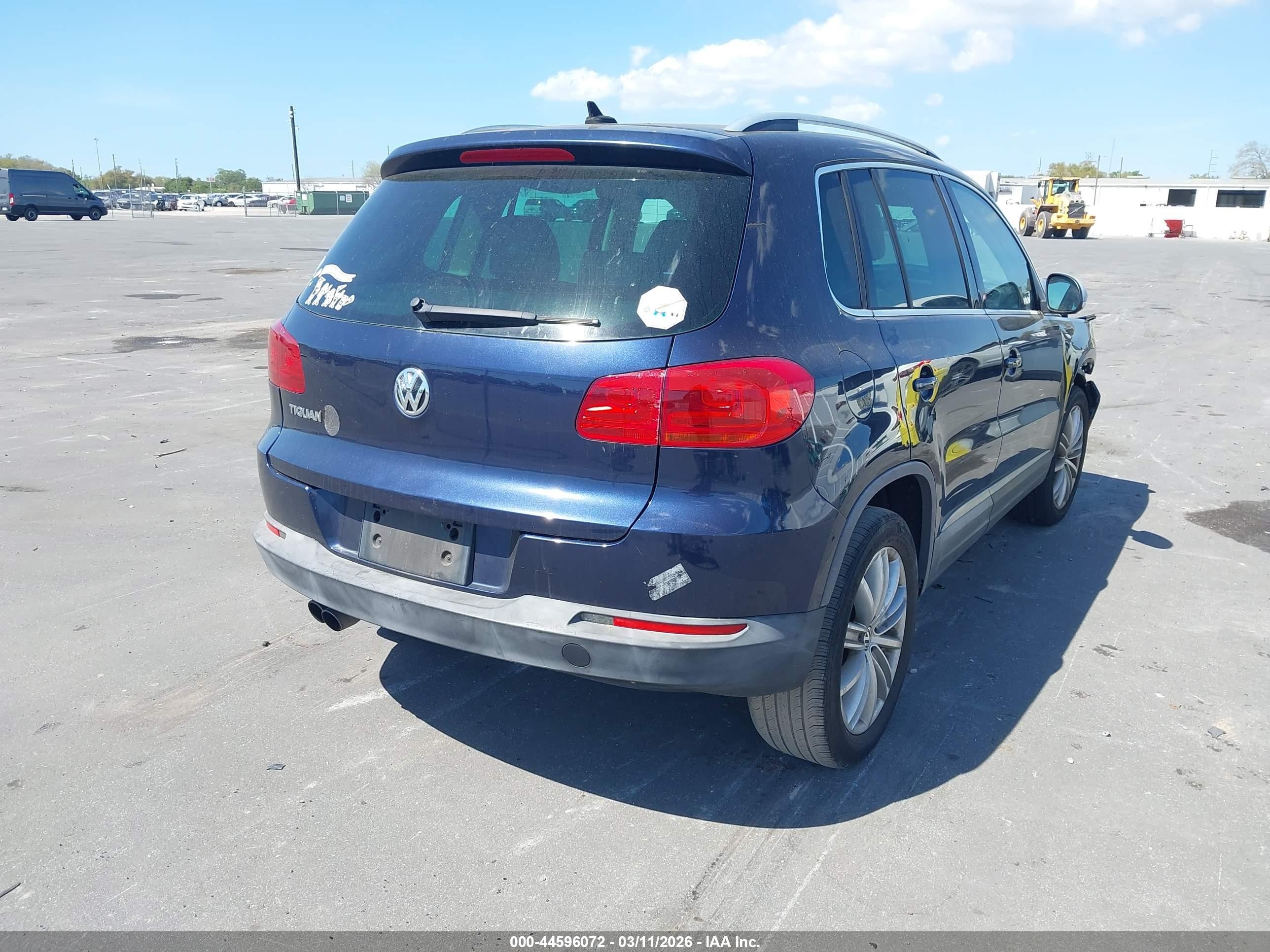 2015 Volkswagen Tiguan Sel Blue vin: WVGAV7AX6FW501096