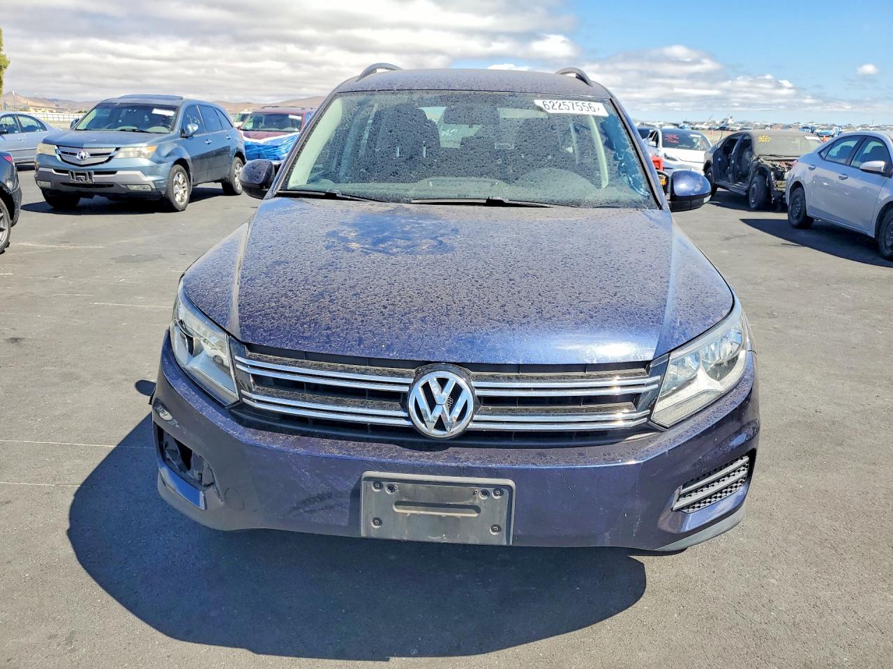 2015 Volkswagen Tiguan S Blue vin: WVGAV7AX6FW507822