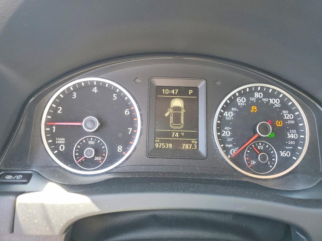 2015 Volkswagen Tiguan S Blue vin: WVGAV7AX6FW507822