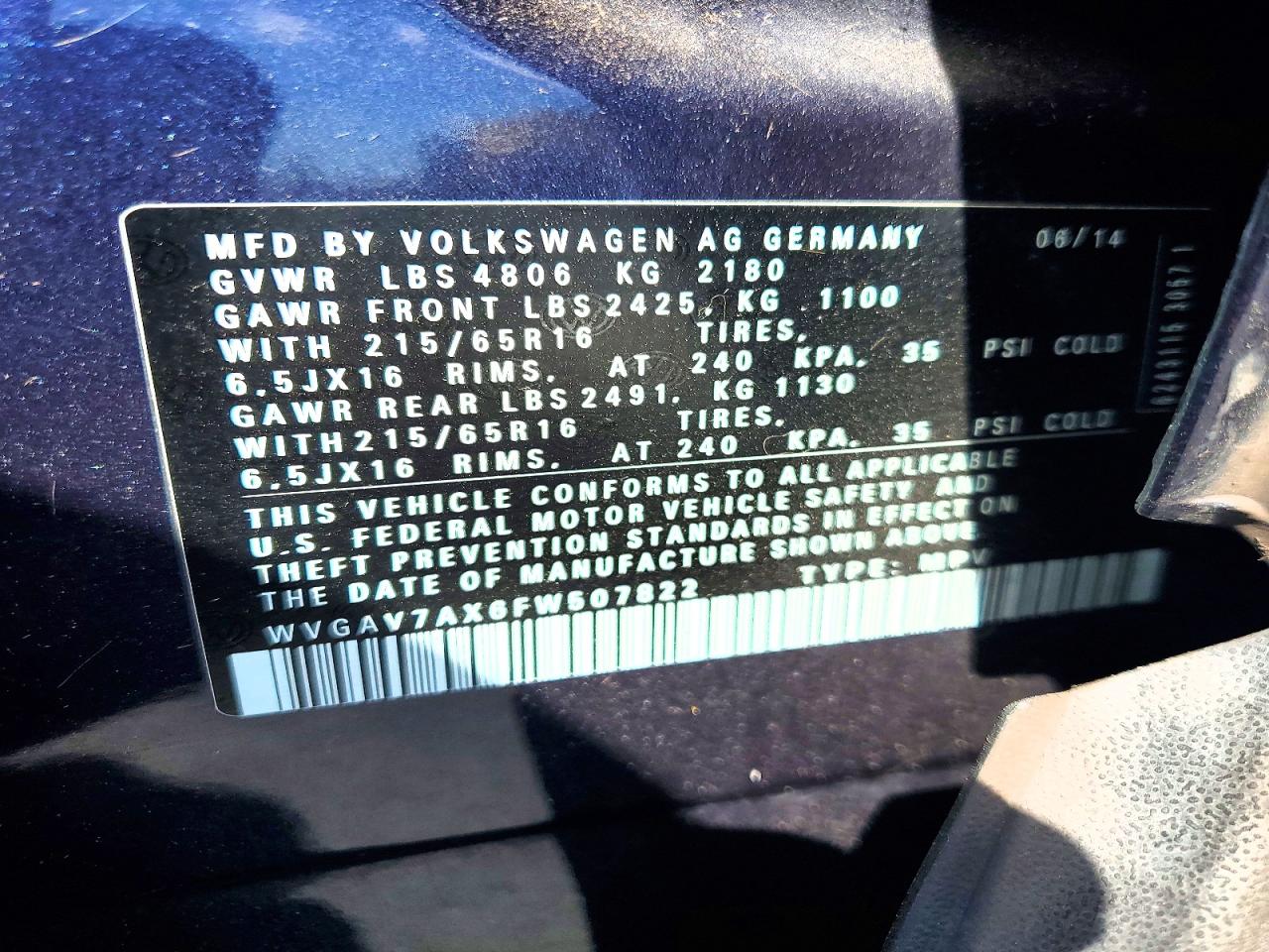 2015 Volkswagen Tiguan S Blue vin: WVGAV7AX6FW507822