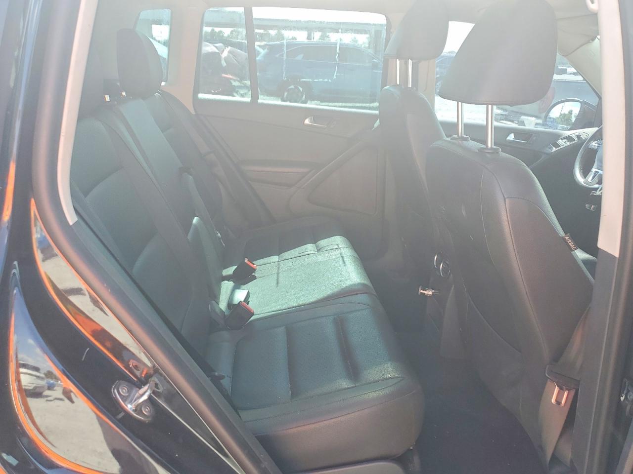 2015 Volkswagen Tiguan S Black vin: WVGAV7AX6FW509764