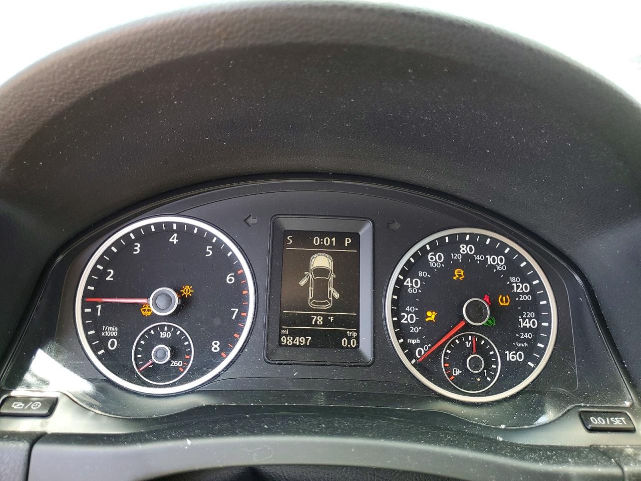 2015 Volkswagen Tiguan S Gray vin: WVGAV7AX6FW524197