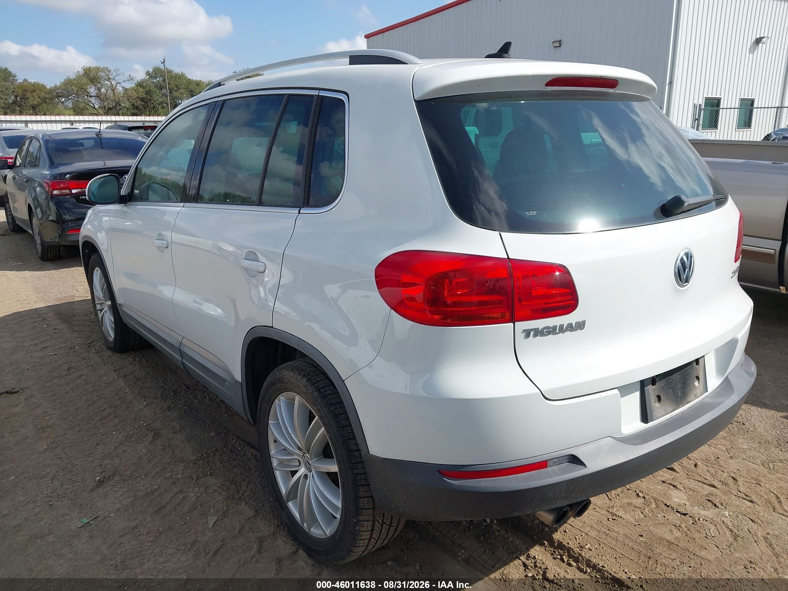 2015 Volkswagen Tiguan Se White vin: WVGAV7AX6FW582293