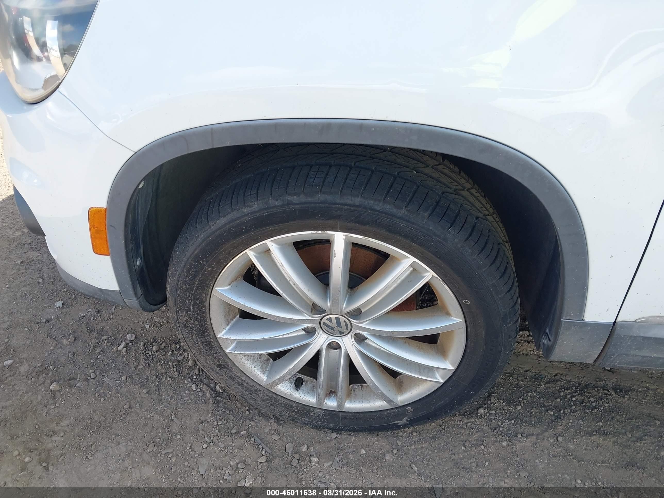 2015 Volkswagen Tiguan Se White vin: WVGAV7AX6FW582293