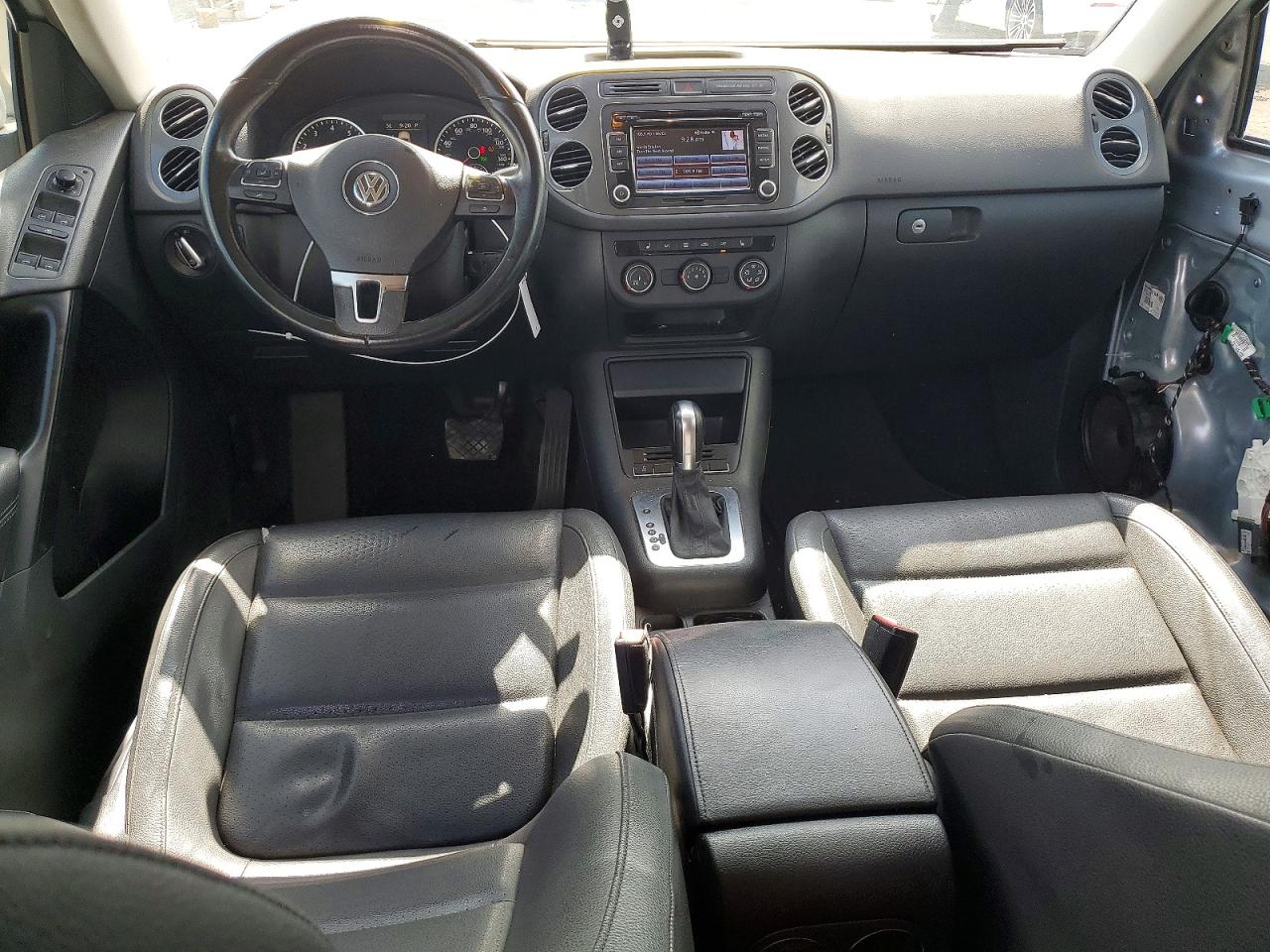 2015 Volkswagen Tiguan S Серебряный vin: WVGAV7AX6FW591947