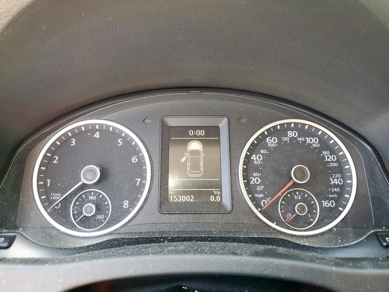 2015 Volkswagen Tiguan S Белый vin: WVGAV7AX6FW595366