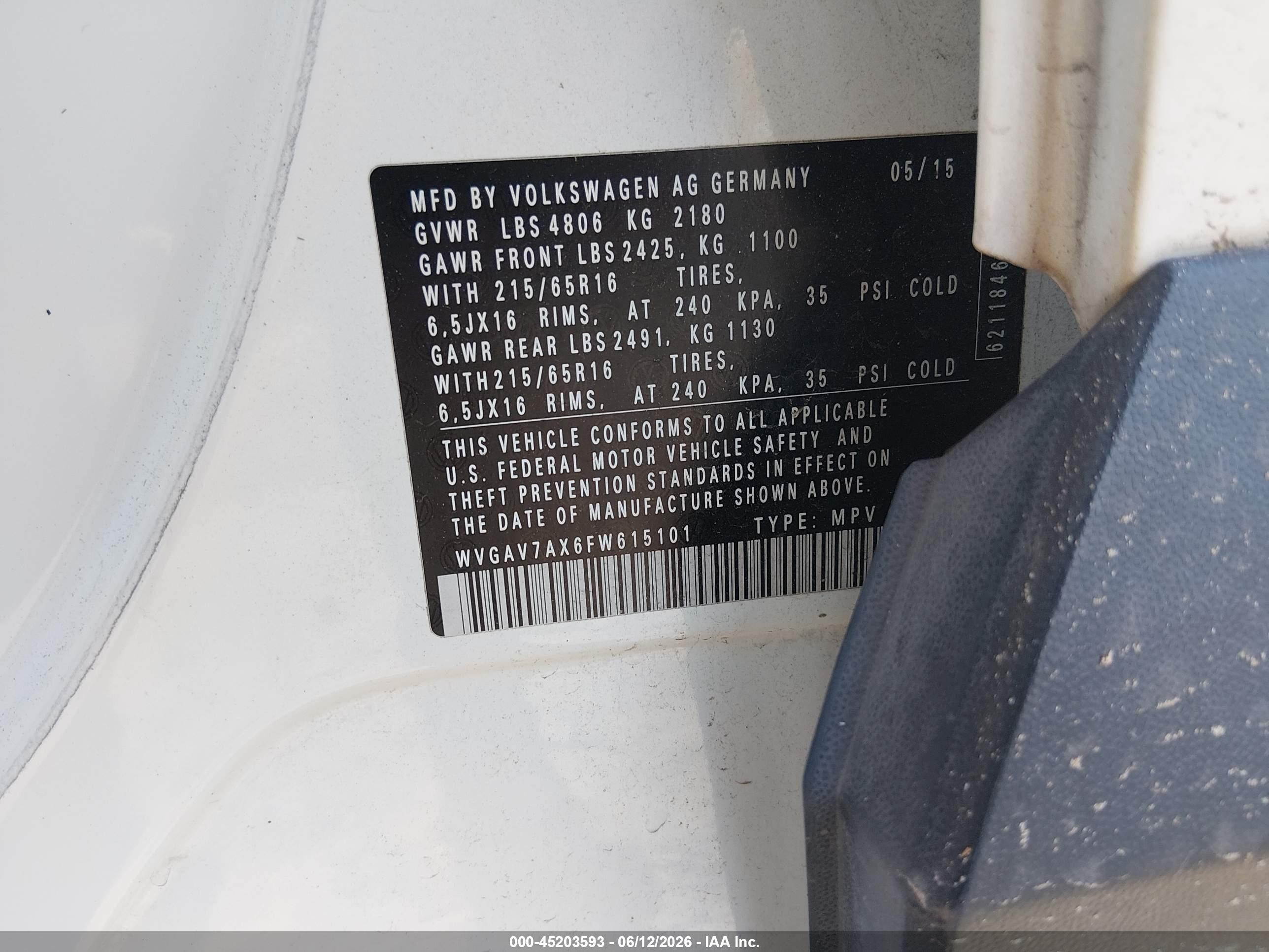 2015 Volkswagen Tiguan S White vin: WVGAV7AX6FW615101