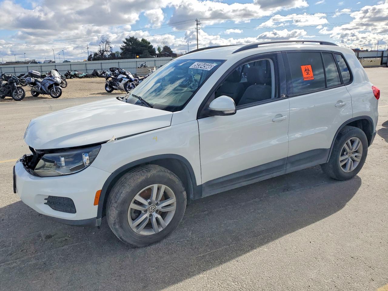 2016 Volkswagen Tiguan S White vin: WVGAV7AX6GW600230