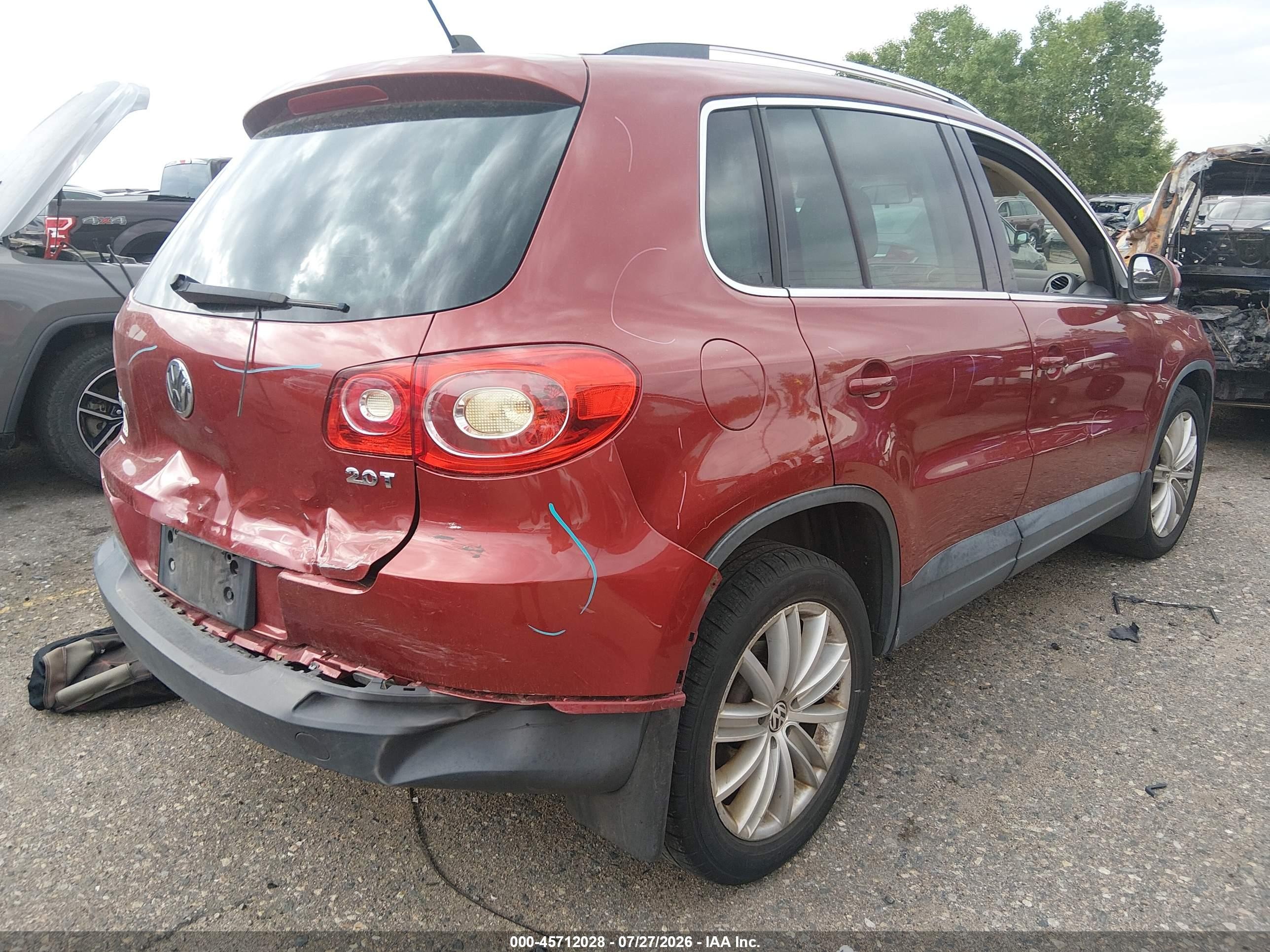 2010 Volkswagen Tiguan Wolfsburg Edition Red vin: WVGAV7AX7AW003191