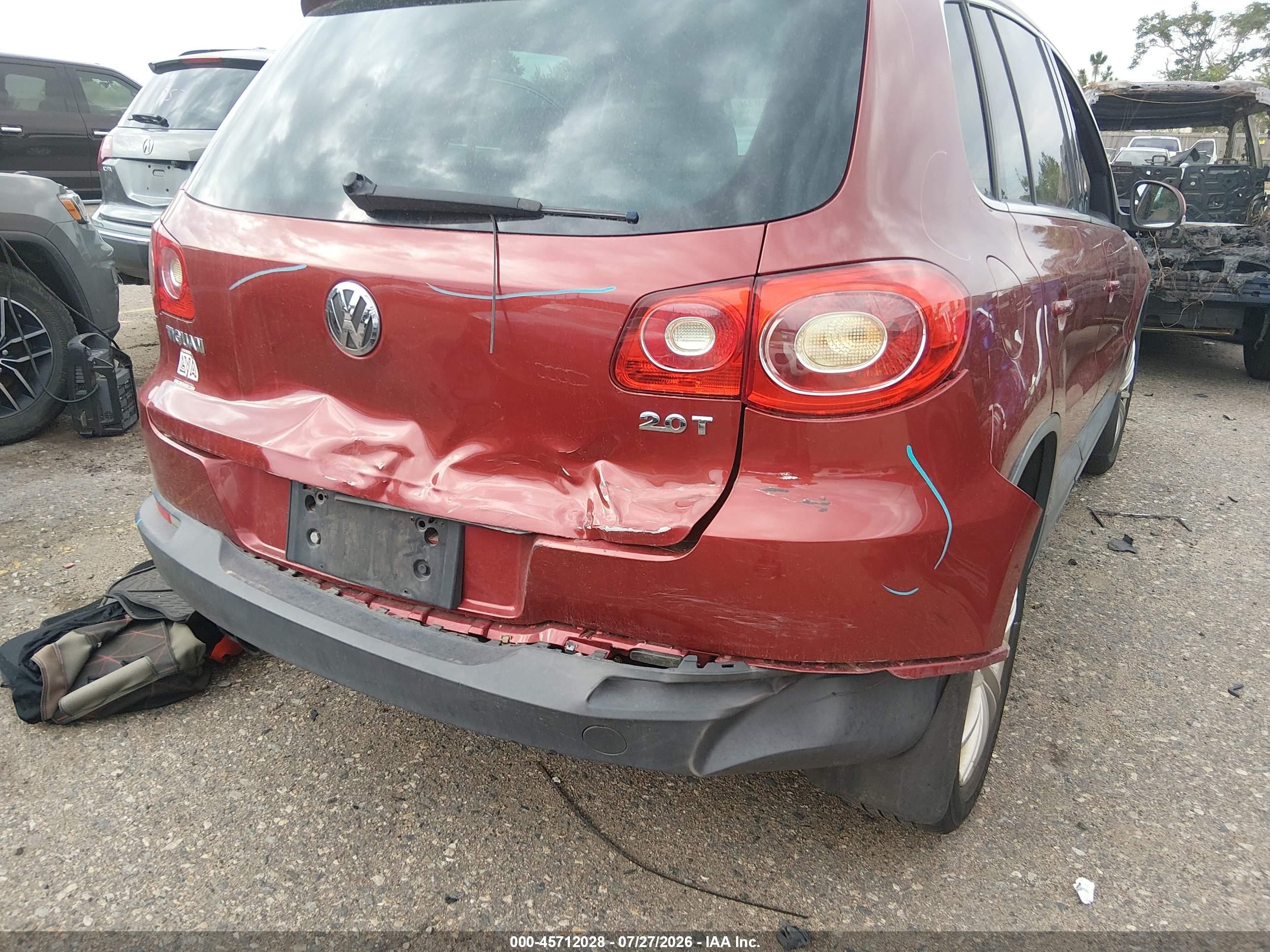 2010 Volkswagen Tiguan Wolfsburg Edition Red vin: WVGAV7AX7AW003191