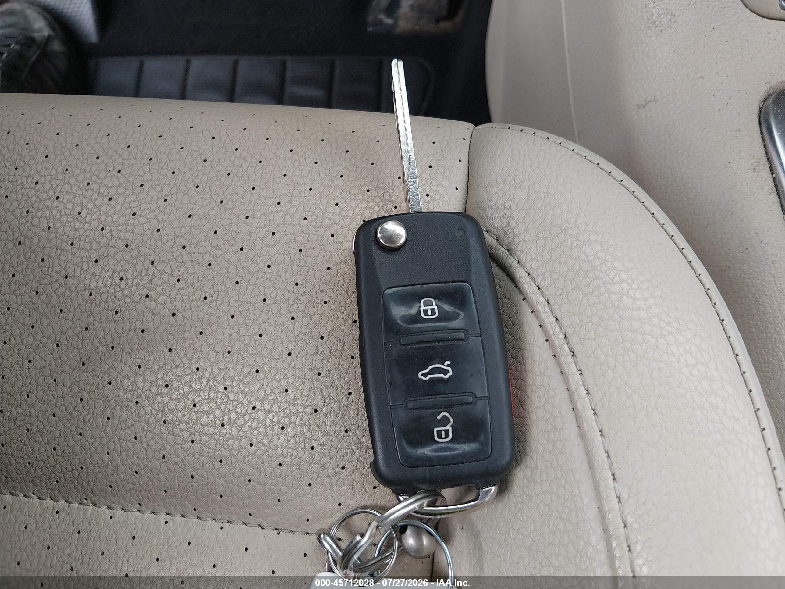 2010 Volkswagen Tiguan Wolfsburg Edition Red vin: WVGAV7AX7AW003191