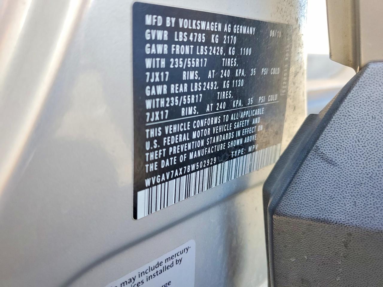 2011 Volkswagen Tiguan S Silver vin: WVGAV7AX7BW502929