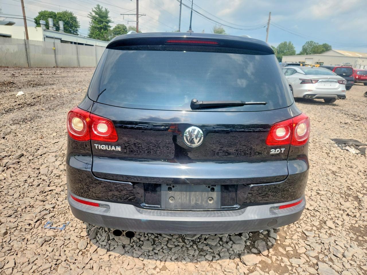 2011 Volkswagen Tiguan S Black vin: WVGAV7AX7BW515440