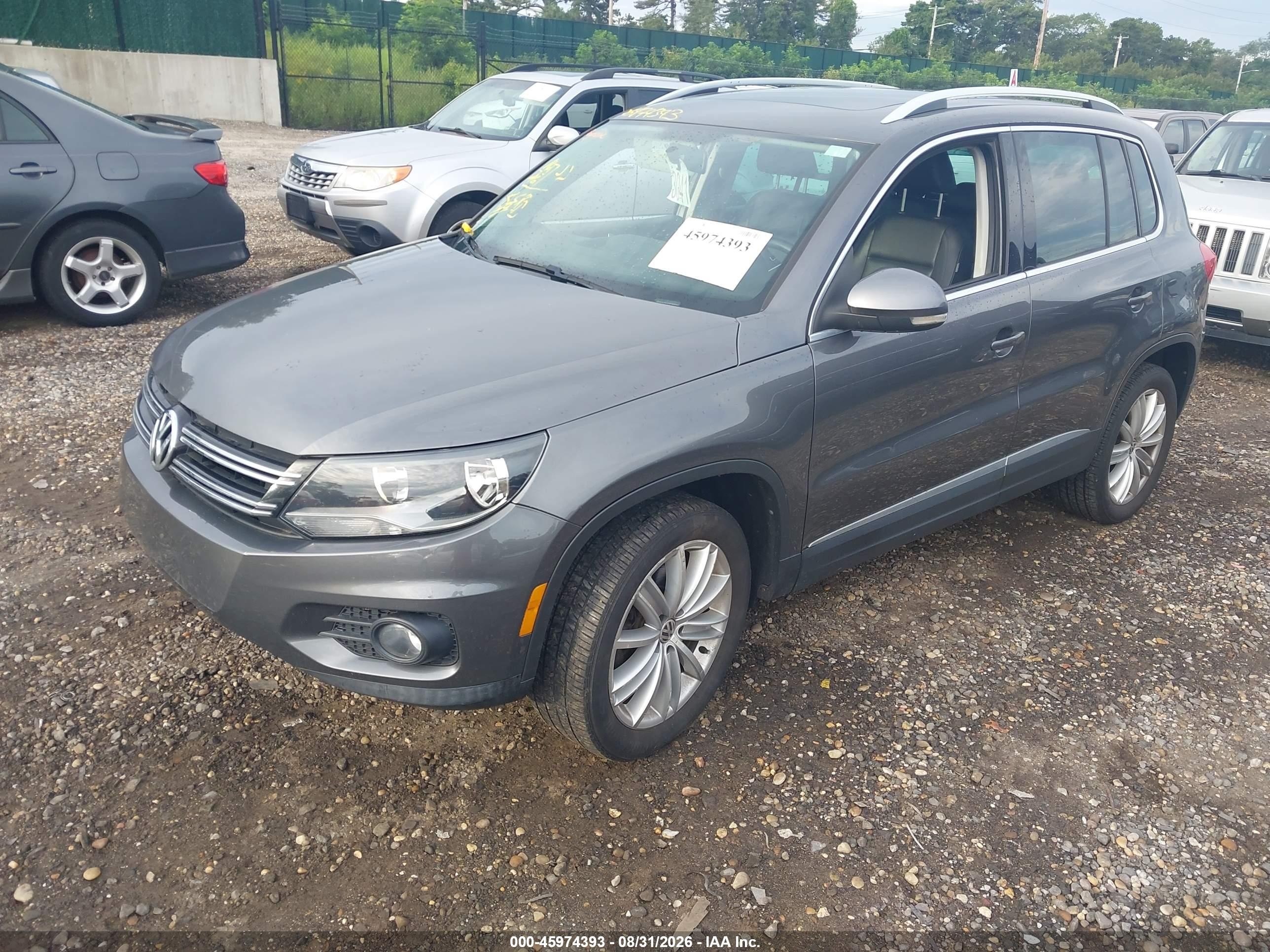 2012 Volkswagen Tiguan Se Gray vin: WVGAV7AX7CW003193