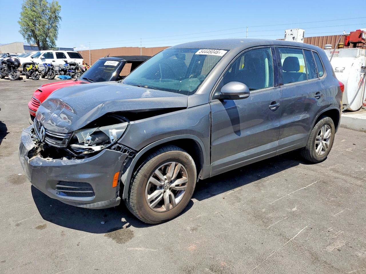 2012 Volkswagen Tiguan S Серый vin: WVGAV7AX7CW004750