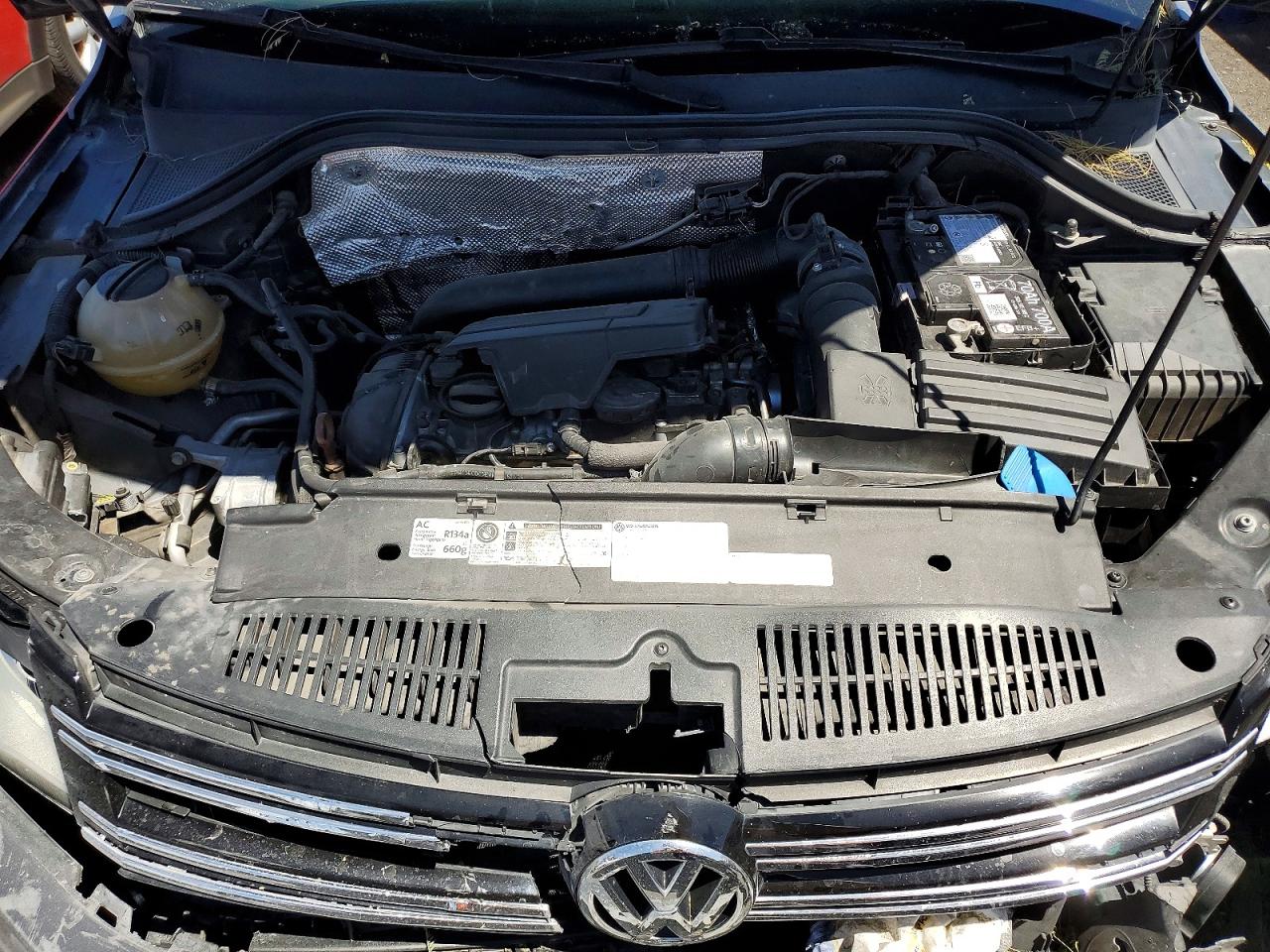 2012 Volkswagen Tiguan S Серый vin: WVGAV7AX7CW004750