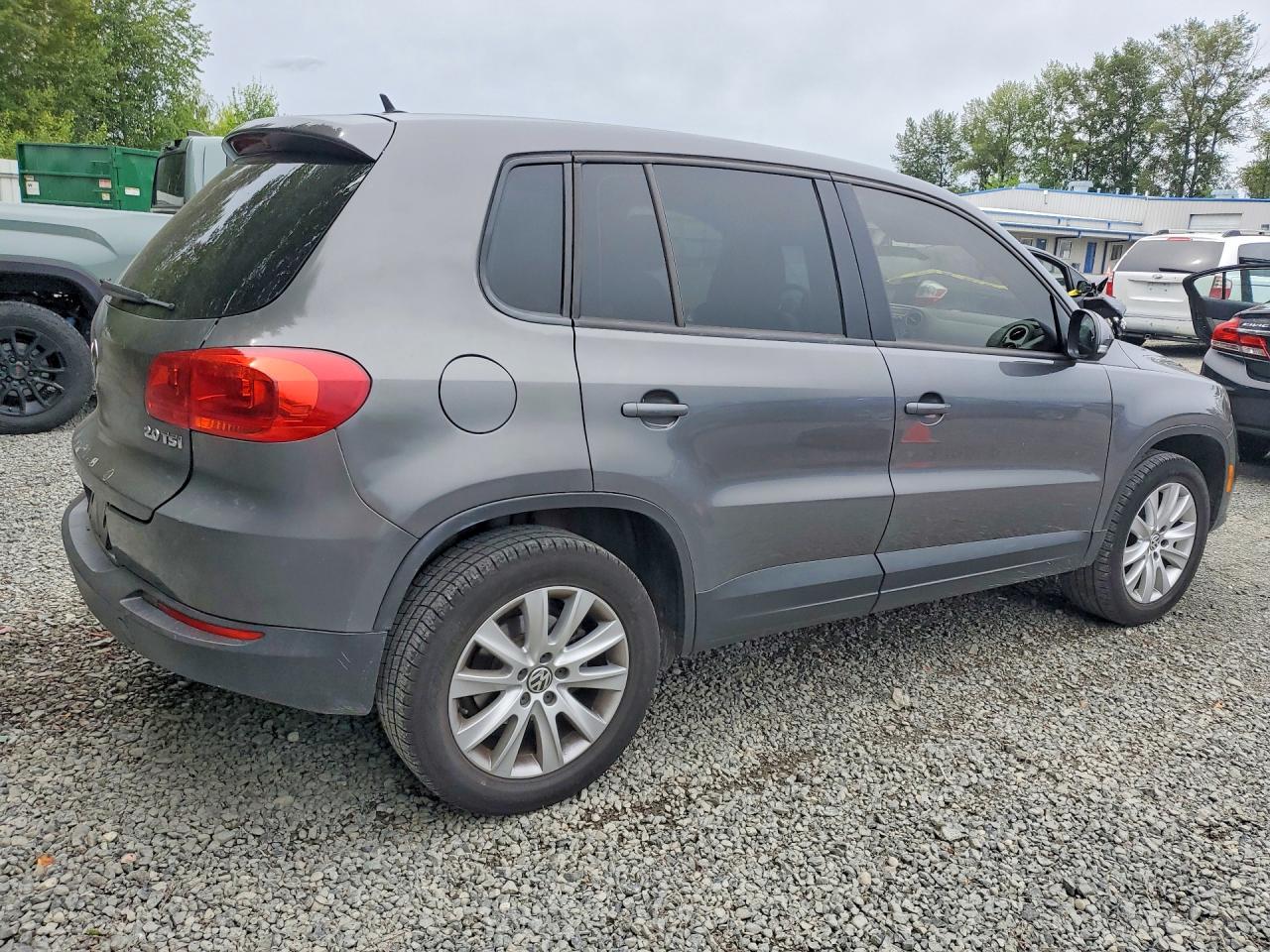 2012 Volkswagen Tiguan S Gray vin: WVGAV7AX7CW078203