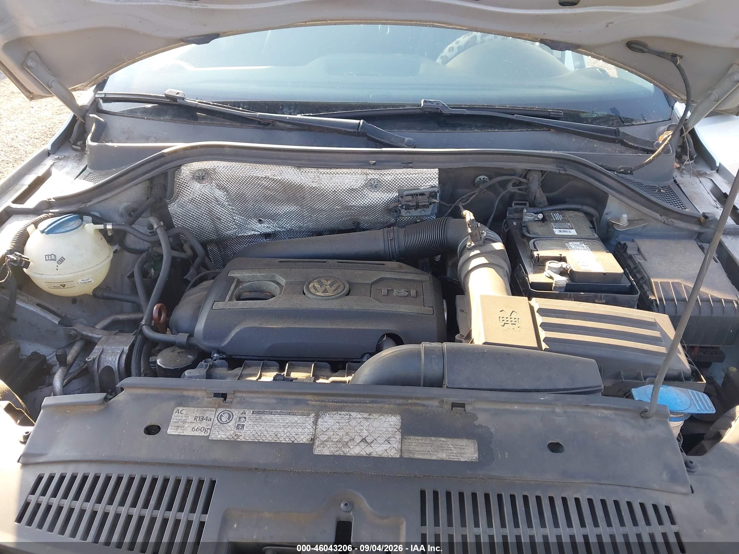 2012 Volkswagen Tiguan S Silver vin: WVGAV7AX7CW557575
