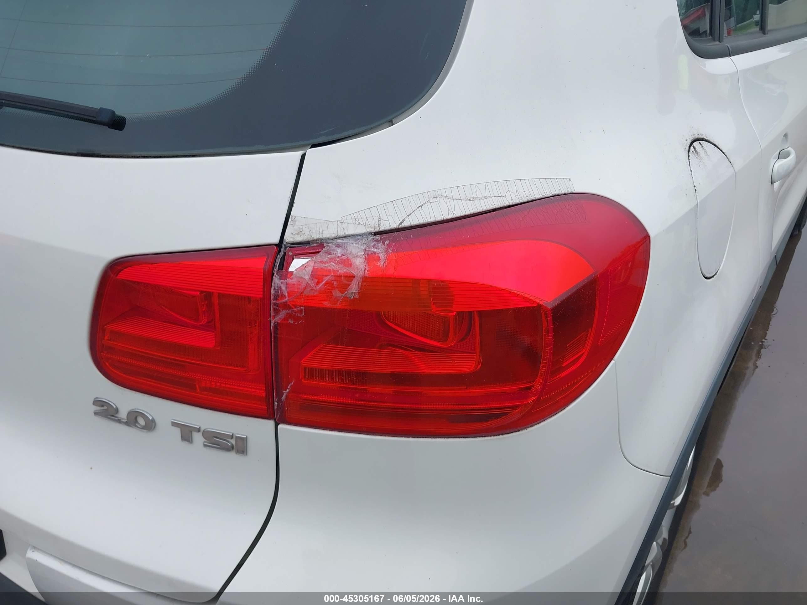 2012 Volkswagen Tiguan S Белый vin: WVGAV7AX7CW567572