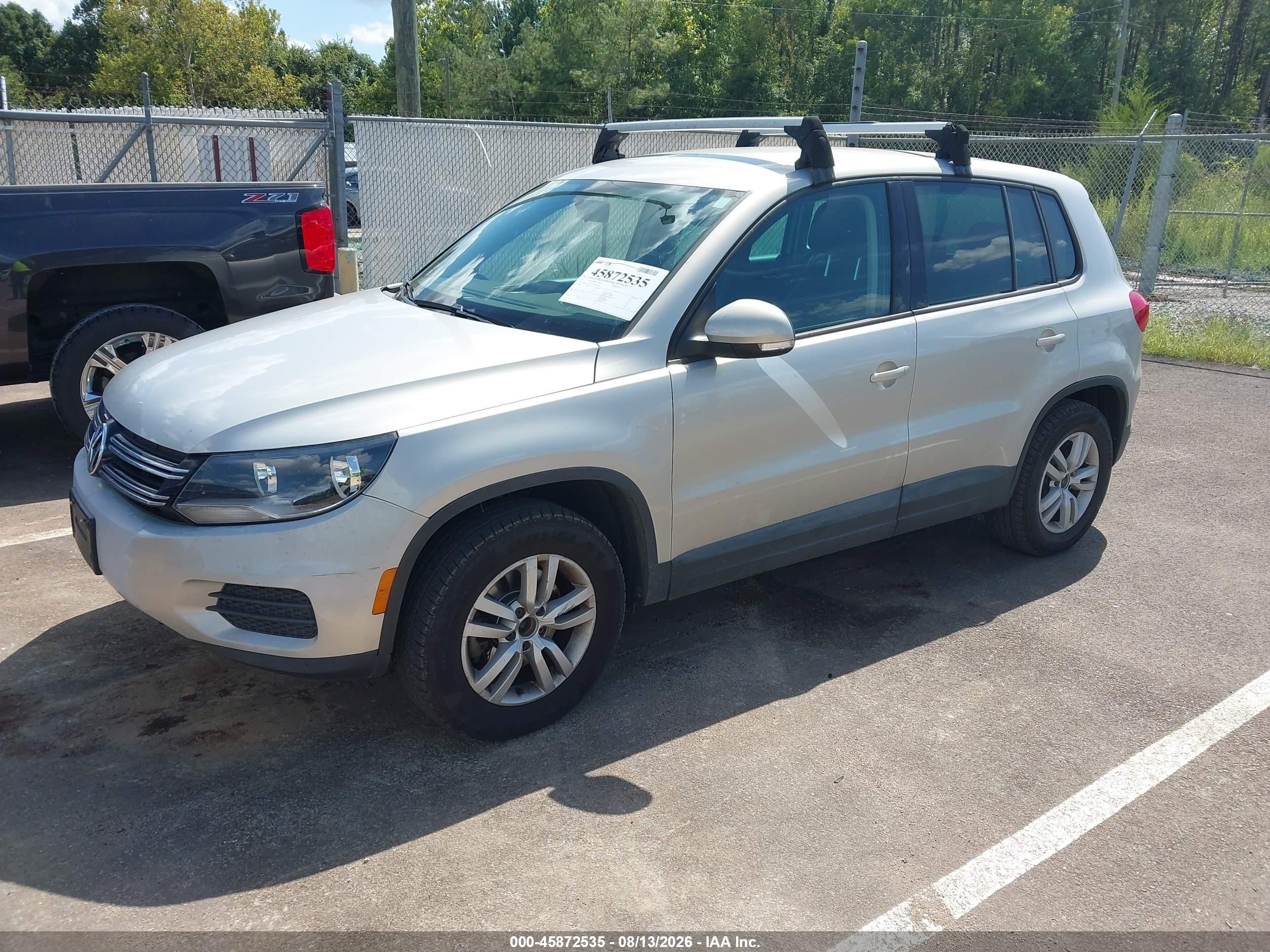 2012 Volkswagen Tiguan Le Beige vin: WVGAV7AX7CW569774