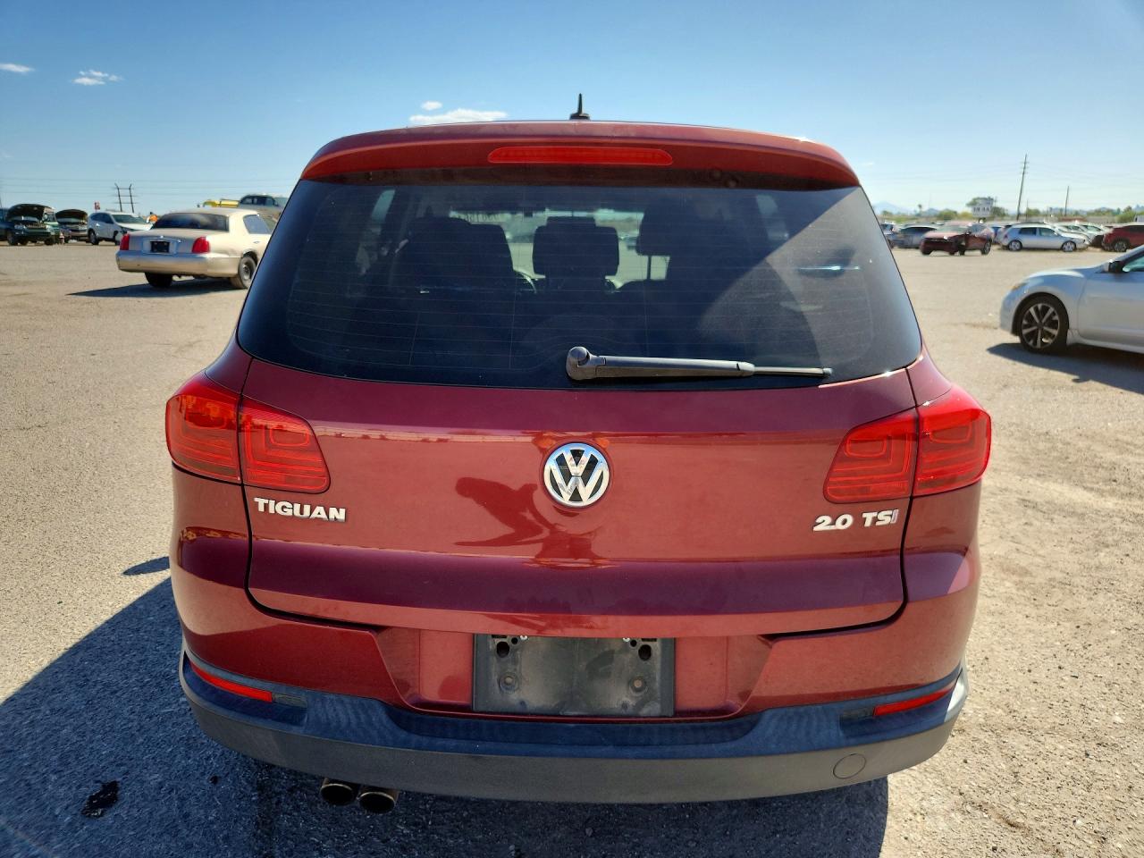 2013 Volkswagen Tiguan S Red vin: WVGAV7AX7DW020125