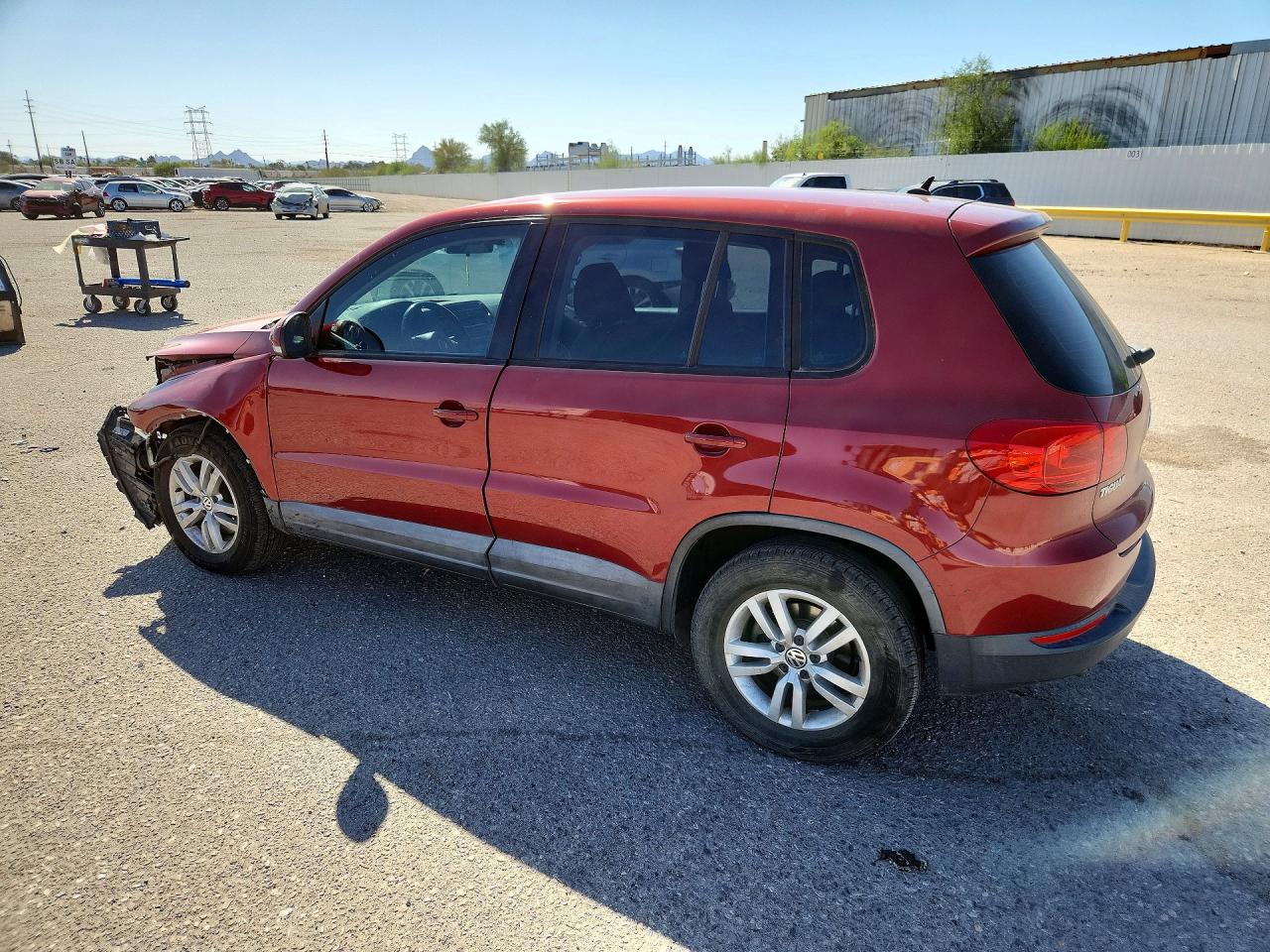 2013 Volkswagen Tiguan S Red vin: WVGAV7AX7DW020125