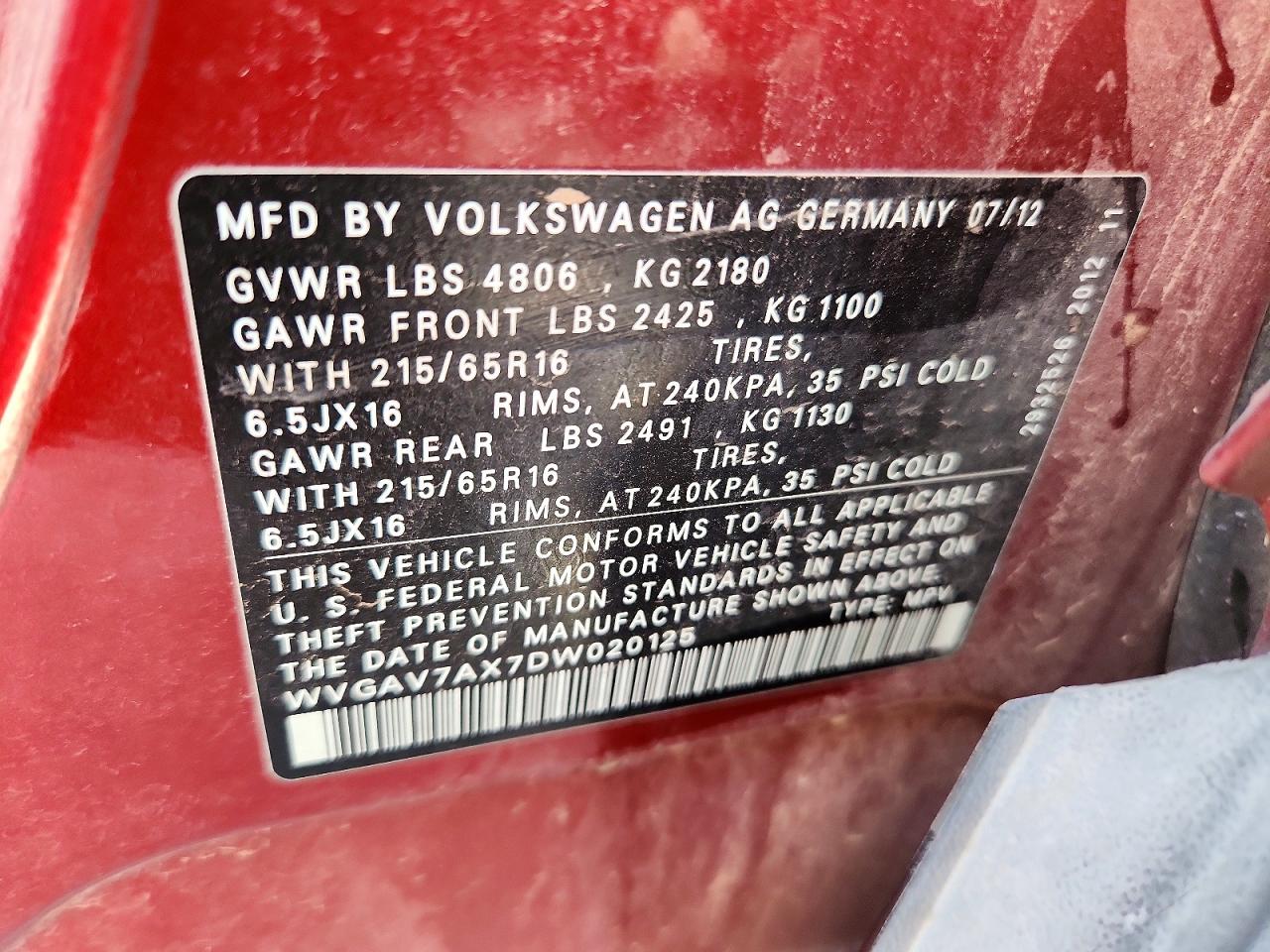 2013 Volkswagen Tiguan S Red vin: WVGAV7AX7DW020125