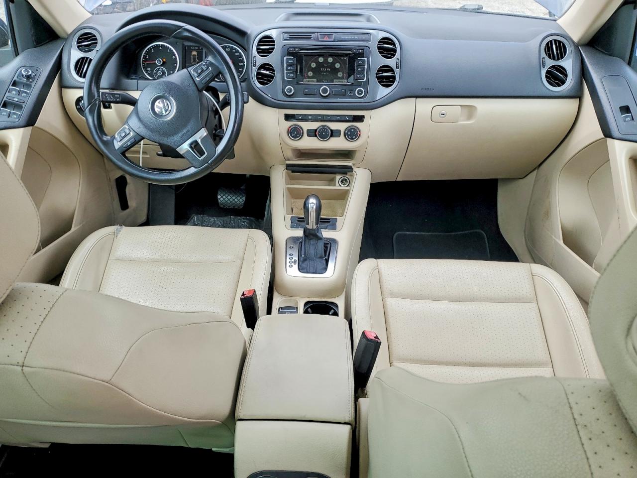 2013 Volkswagen Tiguan S Blue vin: WVGAV7AX7DW526263