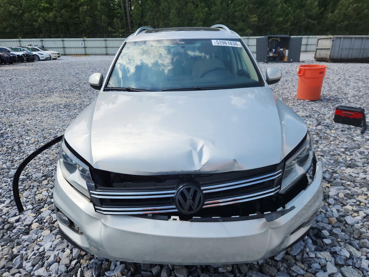 2013 Volkswagen Tiguan S Silver vin: WVGAV7AX7DW557531