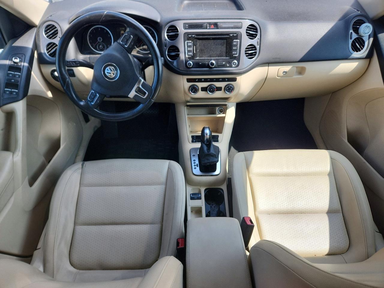 2013 Volkswagen Tiguan S Silver vin: WVGAV7AX7DW557531