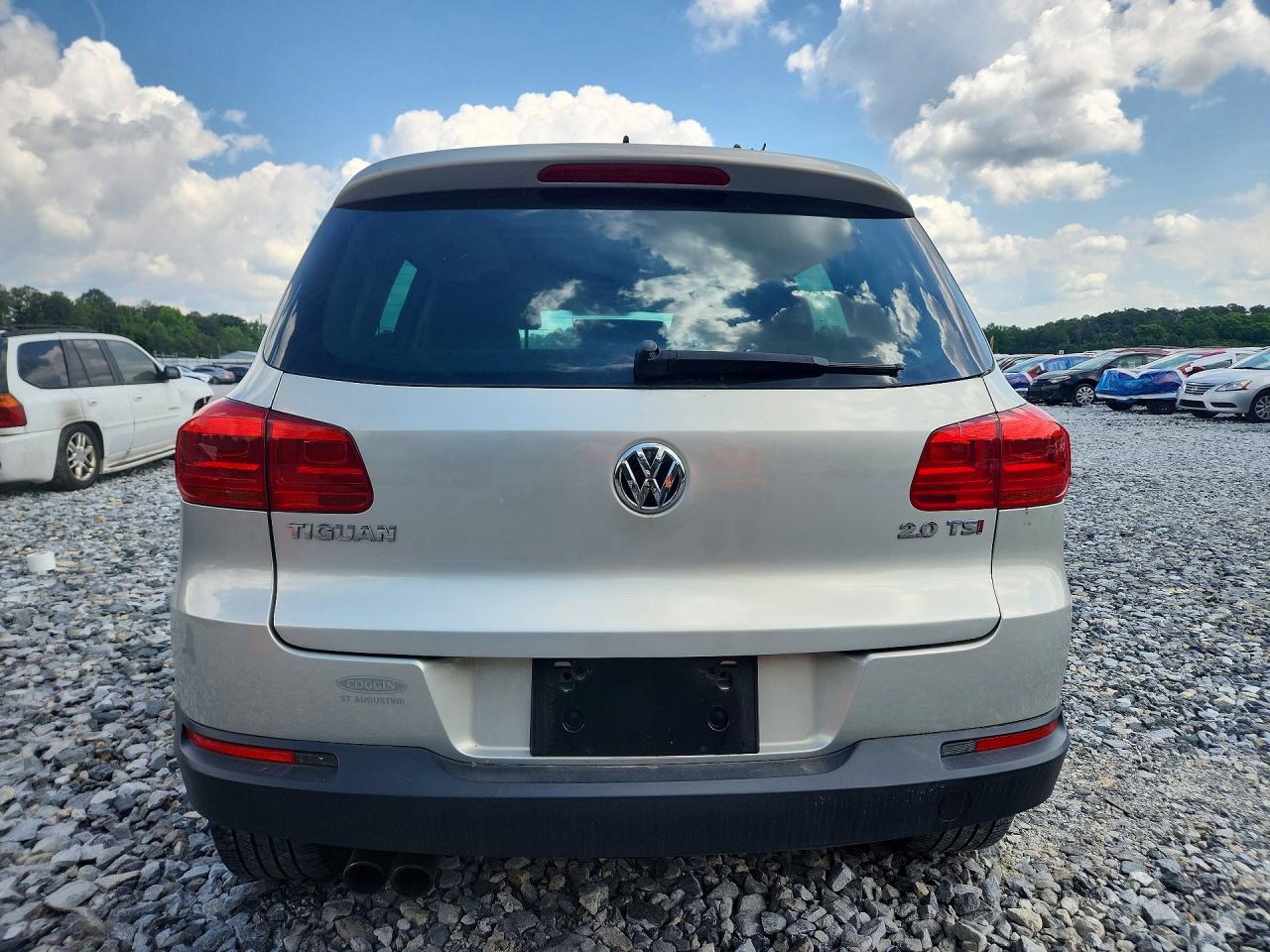 2013 Volkswagen Tiguan S Silver vin: WVGAV7AX7DW557531
