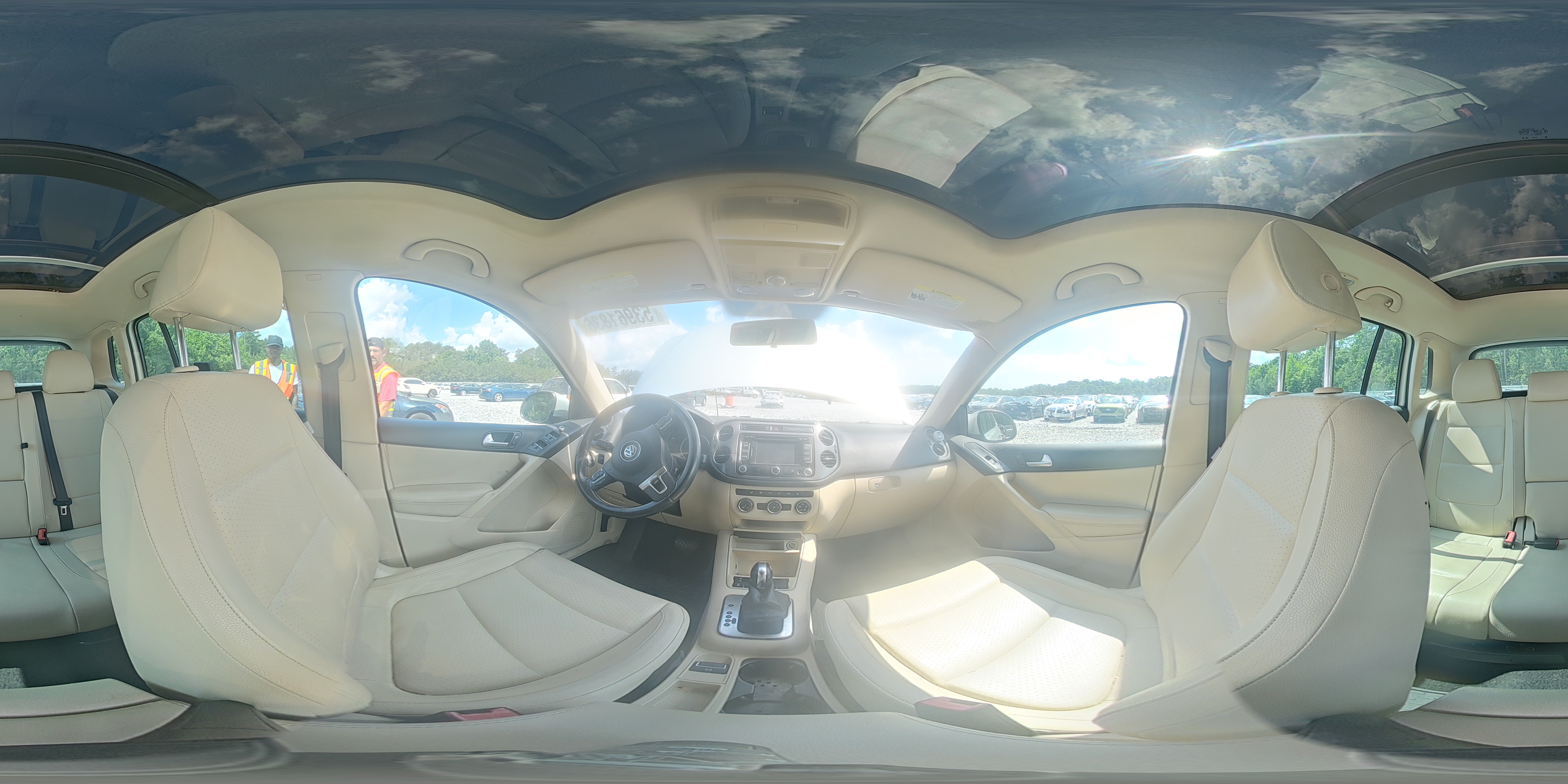 2013 Volkswagen Tiguan S Silver vin: WVGAV7AX7DW557531
