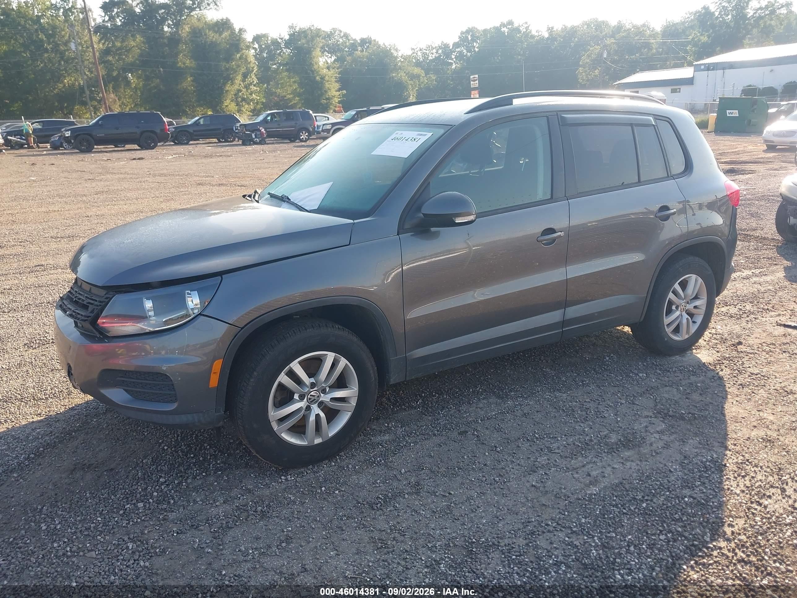 2015 Volkswagen Tiguan S Gray vin: WVGAV7AX7FW501236