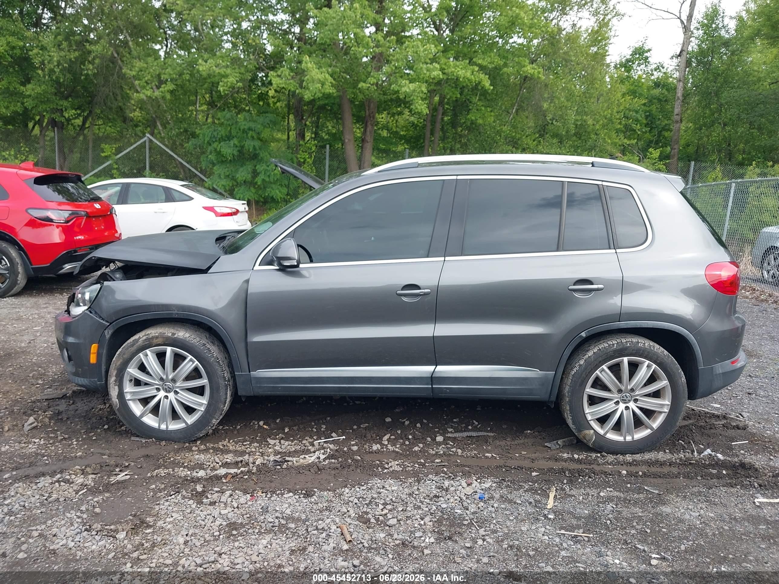 2015 Volkswagen Tiguan Se Gray vin: WVGAV7AX7FW504802
