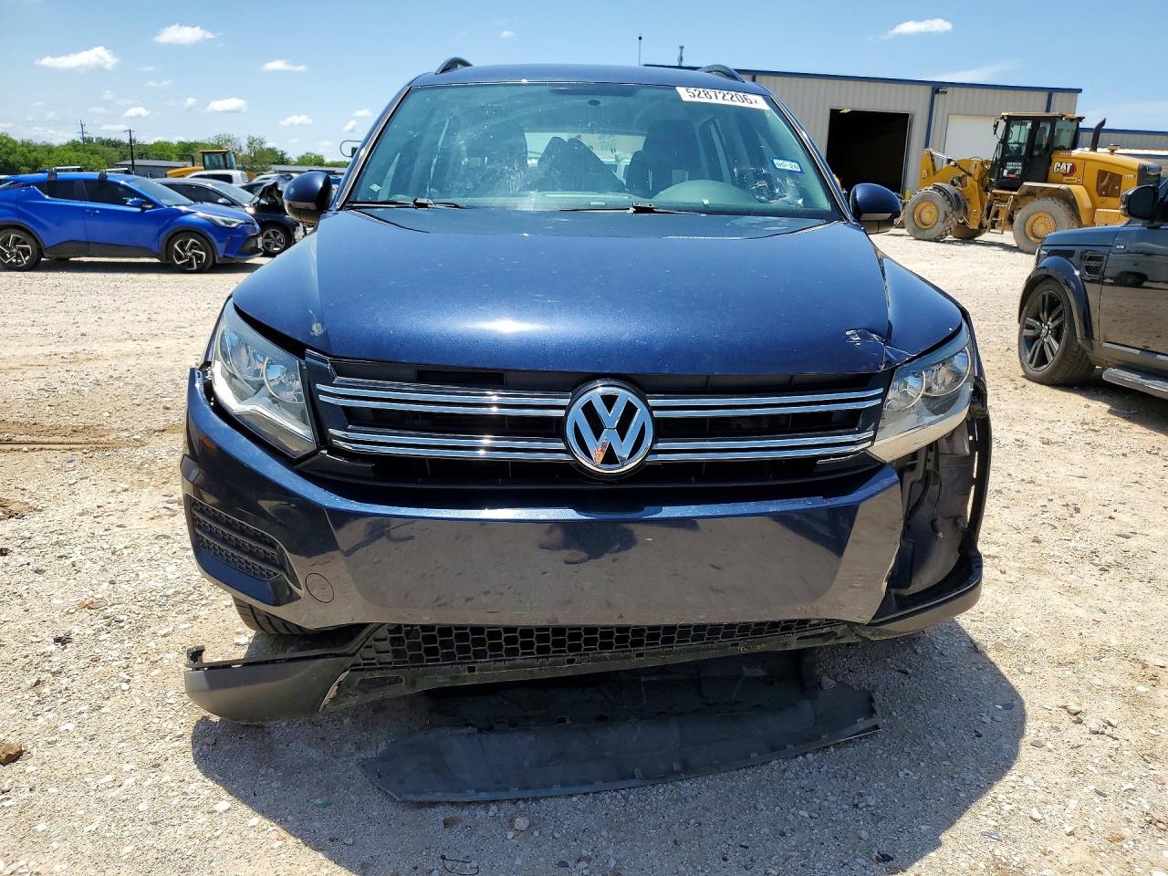2015 Volkswagen Tiguan S Blue vin: WVGAV7AX7FW612028