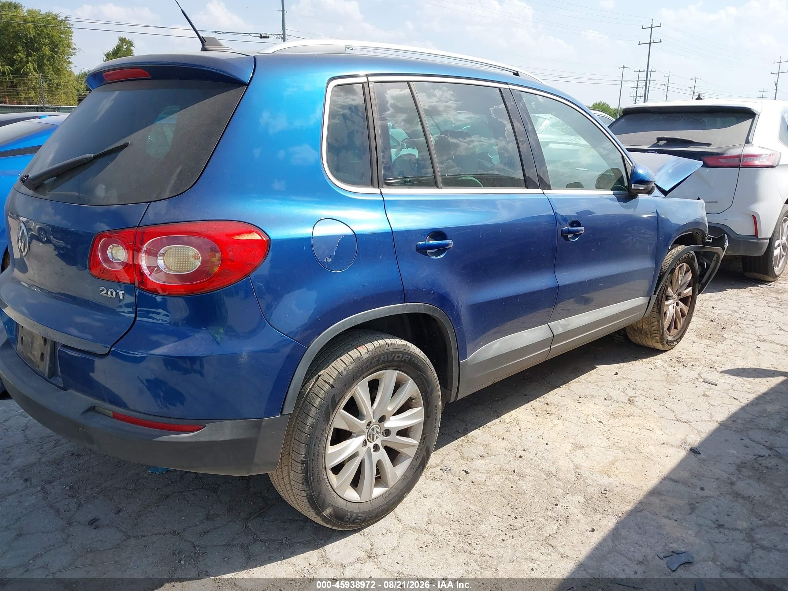 2010 Volkswagen Tiguan Se Blue vin: WVGAV7AX8AW502789