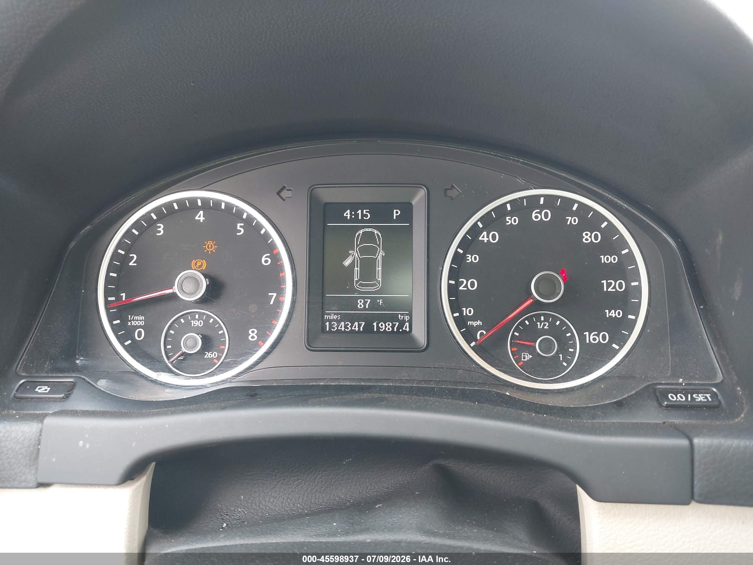 2010 Volkswagen Tiguan Wolfsburg Edition White vin: WVGAV7AX8AW523920