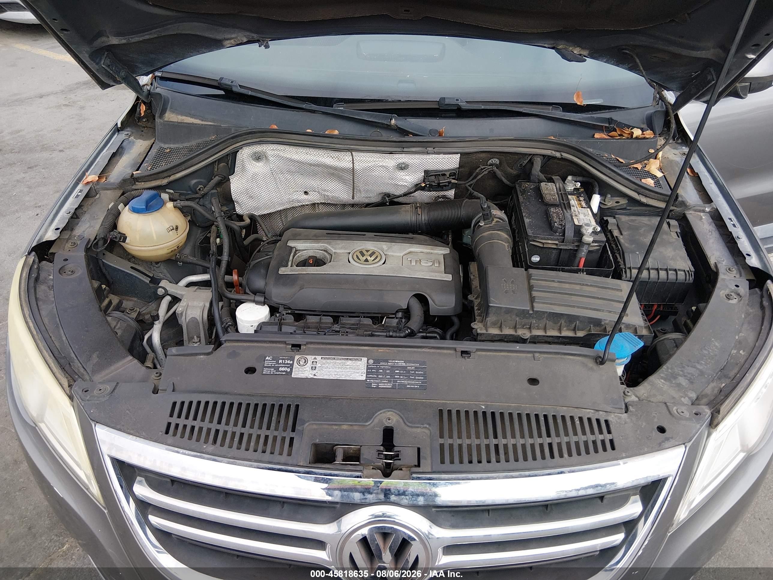 2010 Volkswagen Tiguan S/se/sel/wolfsburg Edition Silver vin: WVGAV7AX8AW533864