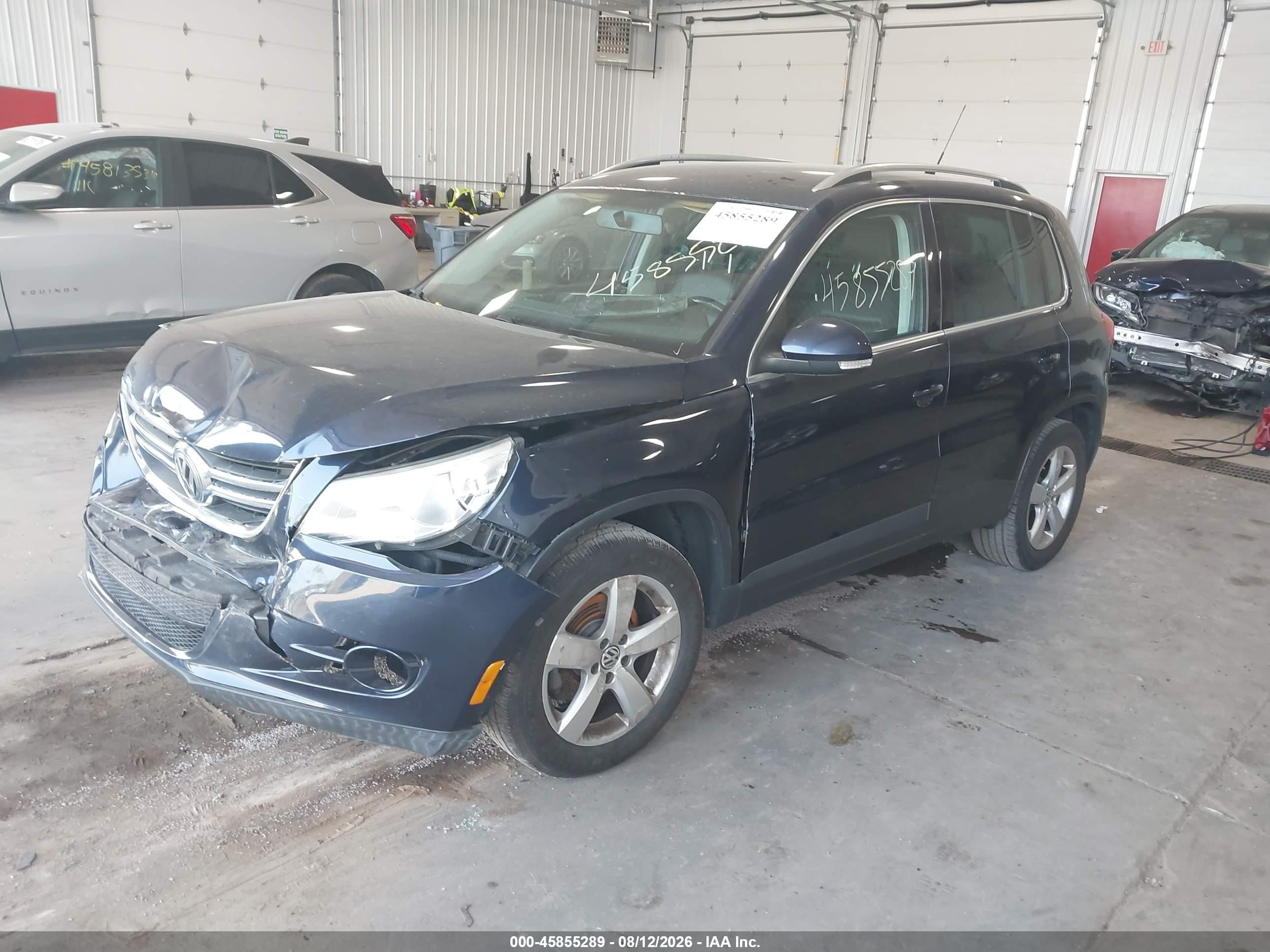 2011 Volkswagen Tiguan Se Blue vin: WVGAV7AX8BW528651