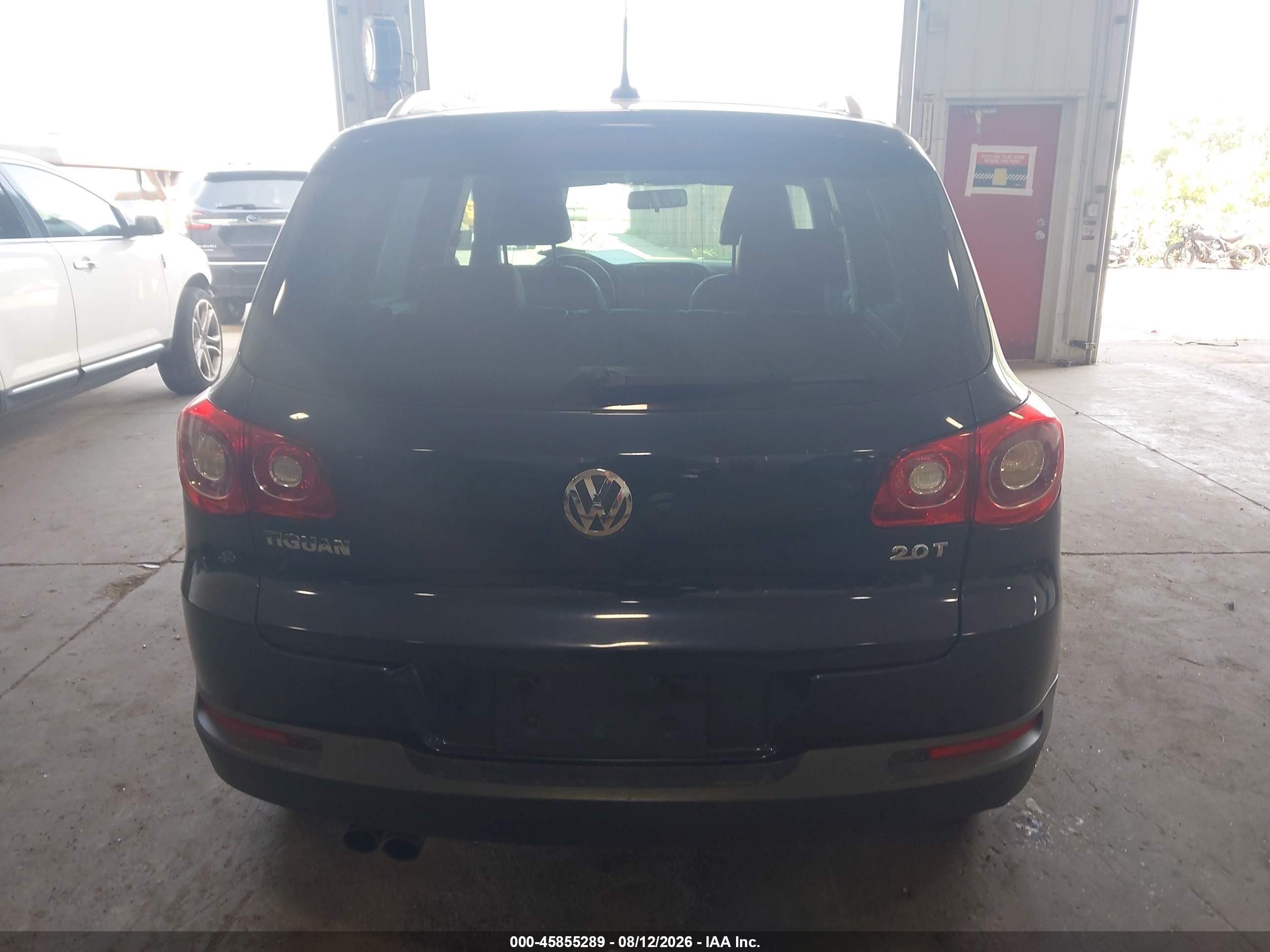 2011 Volkswagen Tiguan Se Blue vin: WVGAV7AX8BW528651