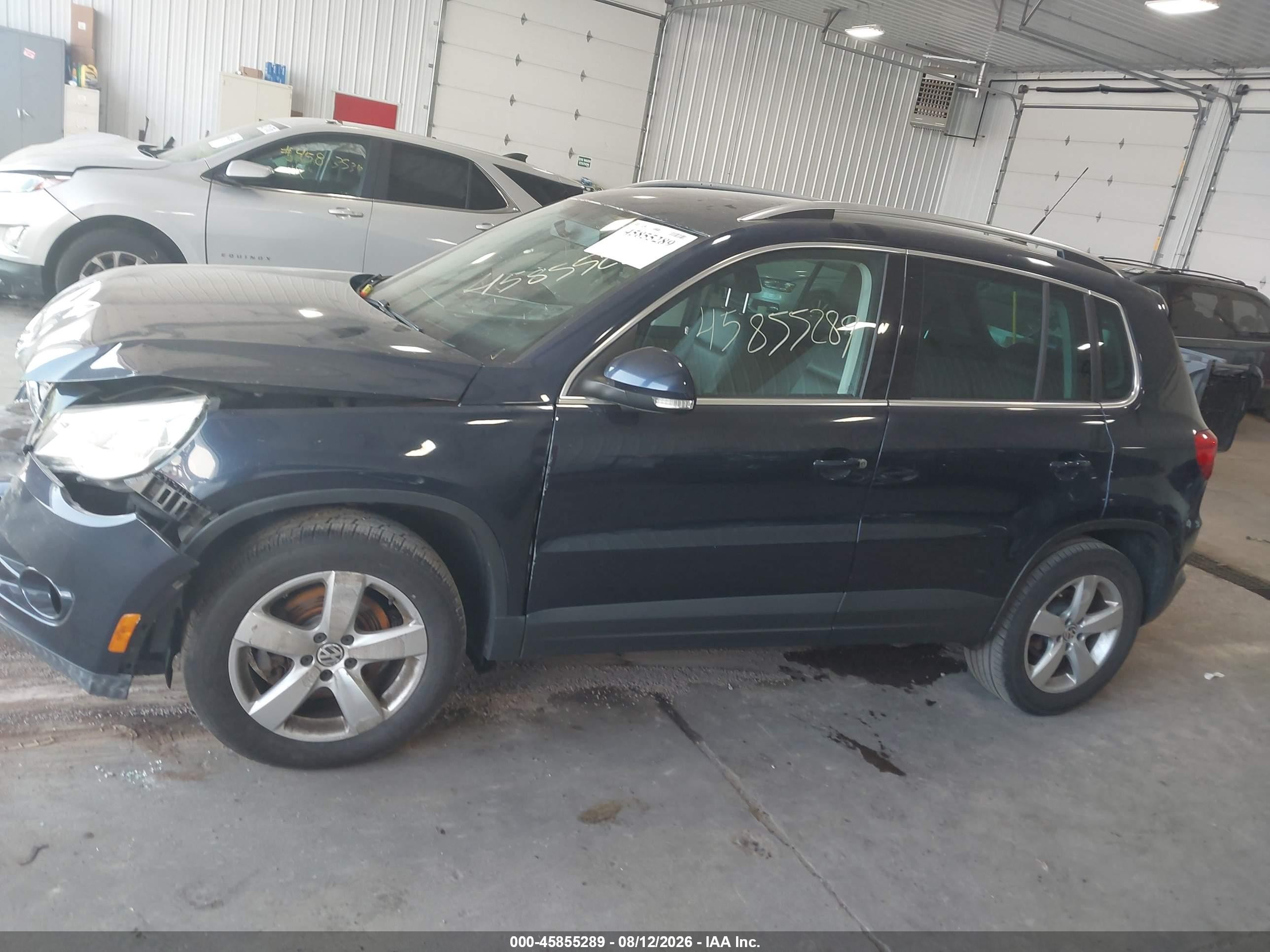 2011 Volkswagen Tiguan Se Blue vin: WVGAV7AX8BW528651