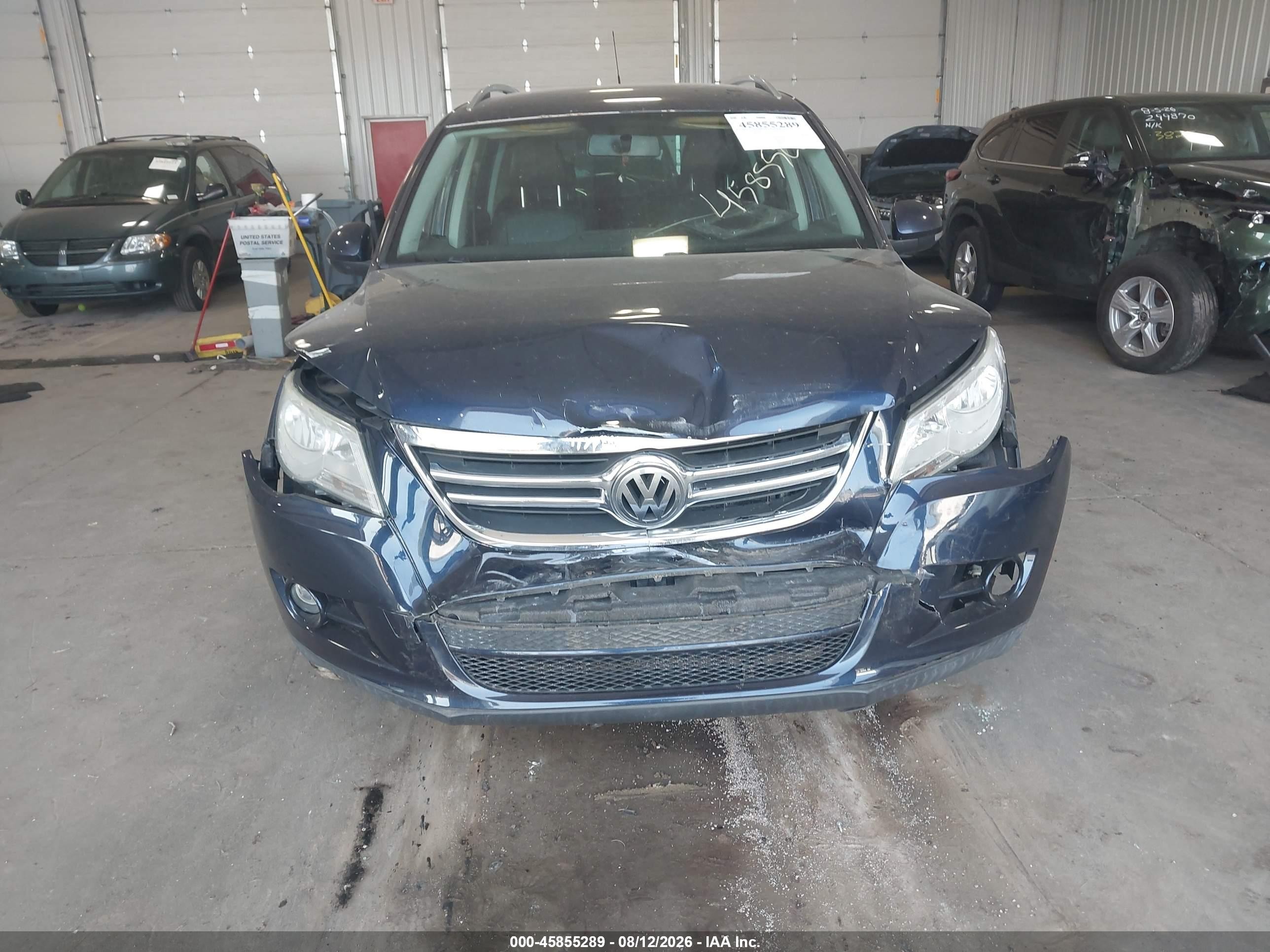 2011 Volkswagen Tiguan Se Blue vin: WVGAV7AX8BW528651